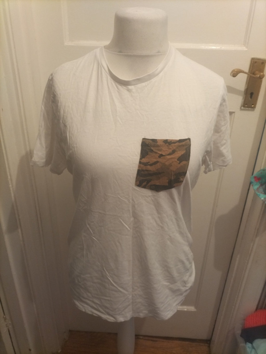 Threadbare Large White With Camouflage Pattern Short Sleeve T-shirt