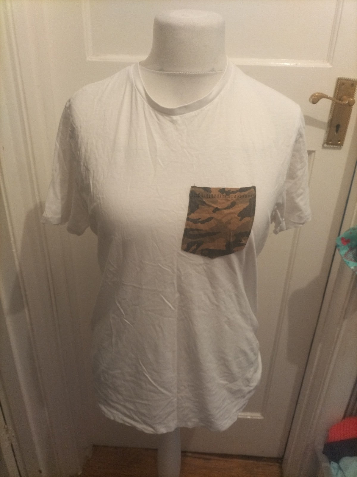 Threadbare Large White With Camouflage Pattern Short Sleeve T-shirt