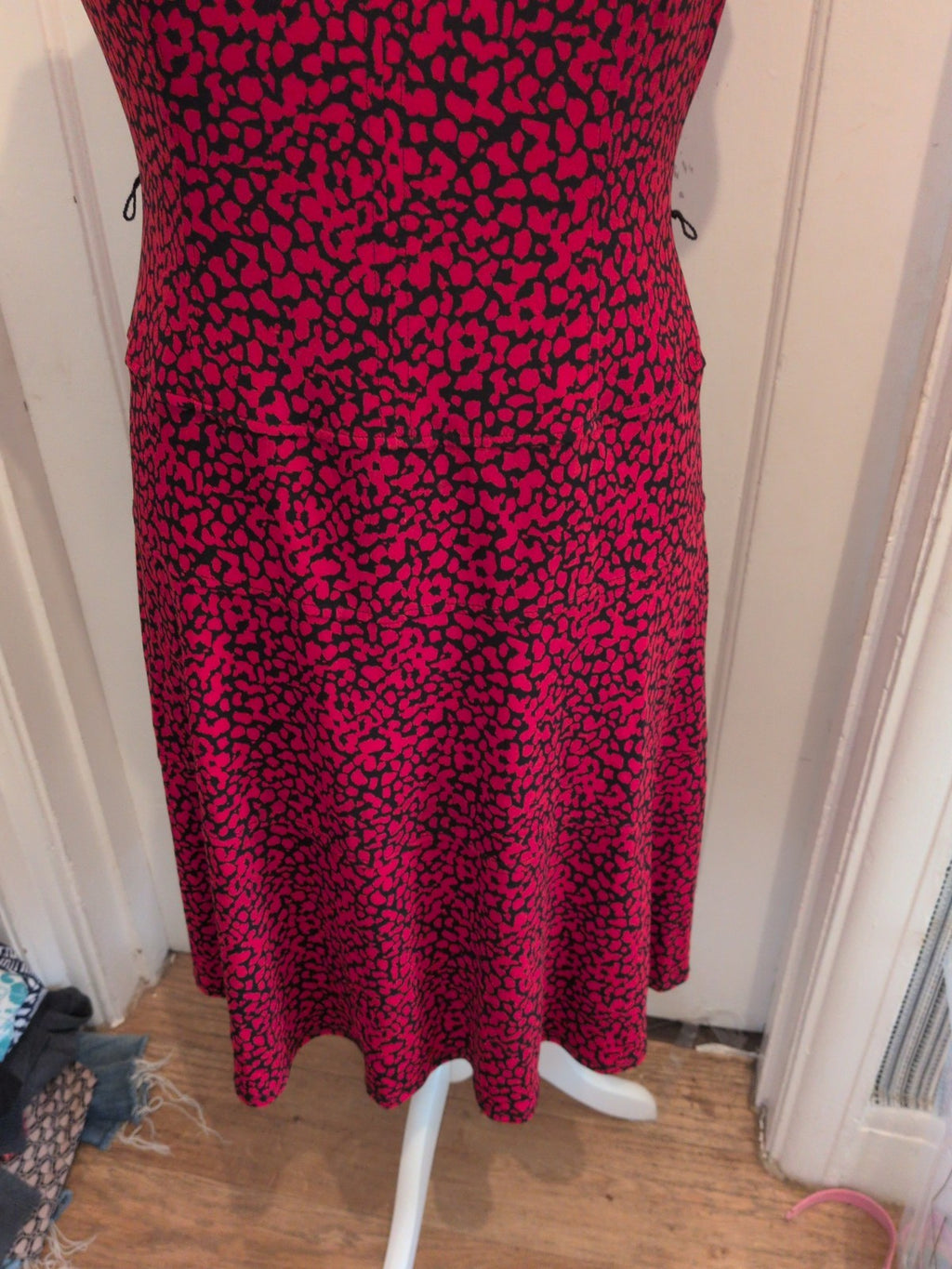 Anne Klein 8 Red And Black Leopard Print Pattern Cap Sleeve Midi-Long Dress