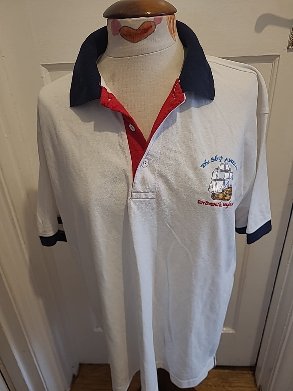 Mens Uneek Size Large White Portsmouth Pub Polo