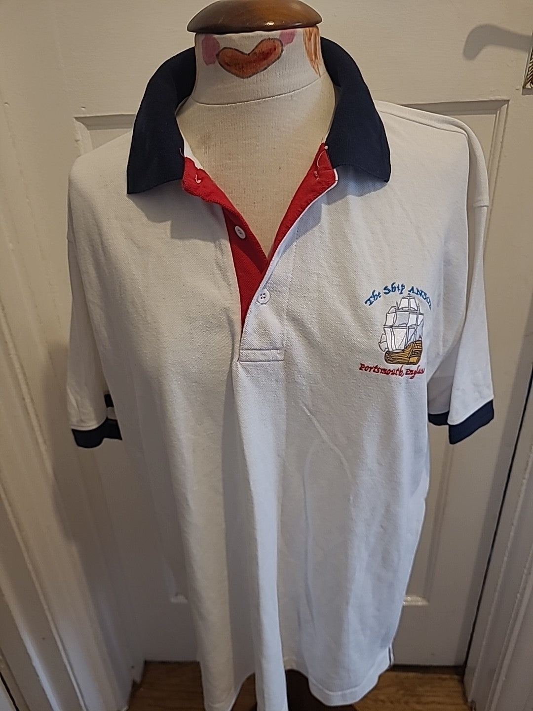 Mens Uneek Size Large White Portsmouth Pub Polo