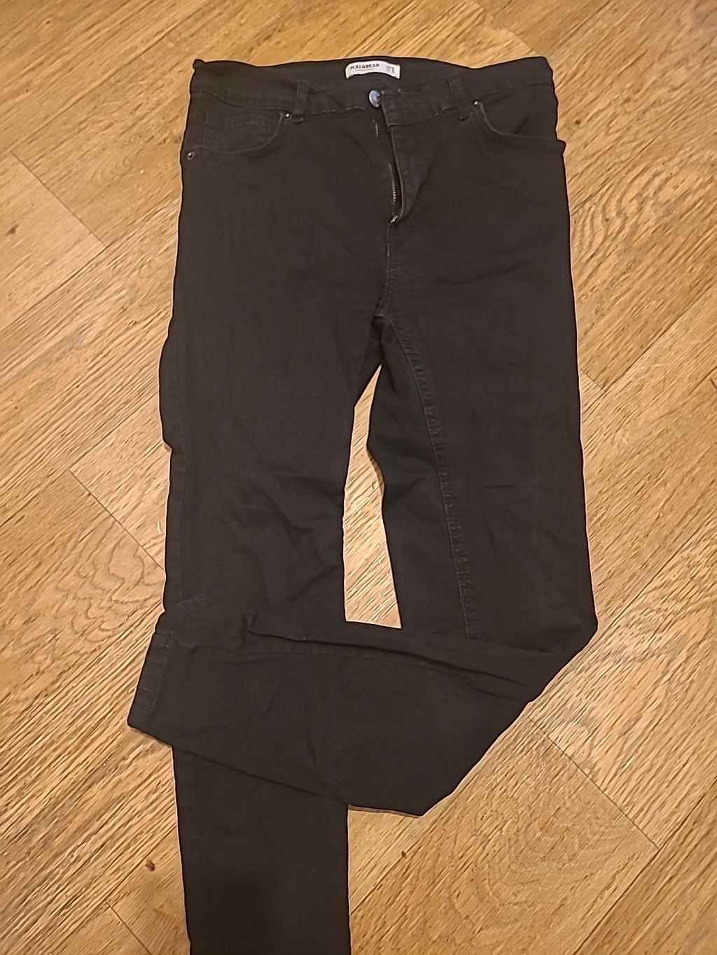 Ladies Pull&Bear Size 10-12 Black Slim Jeans