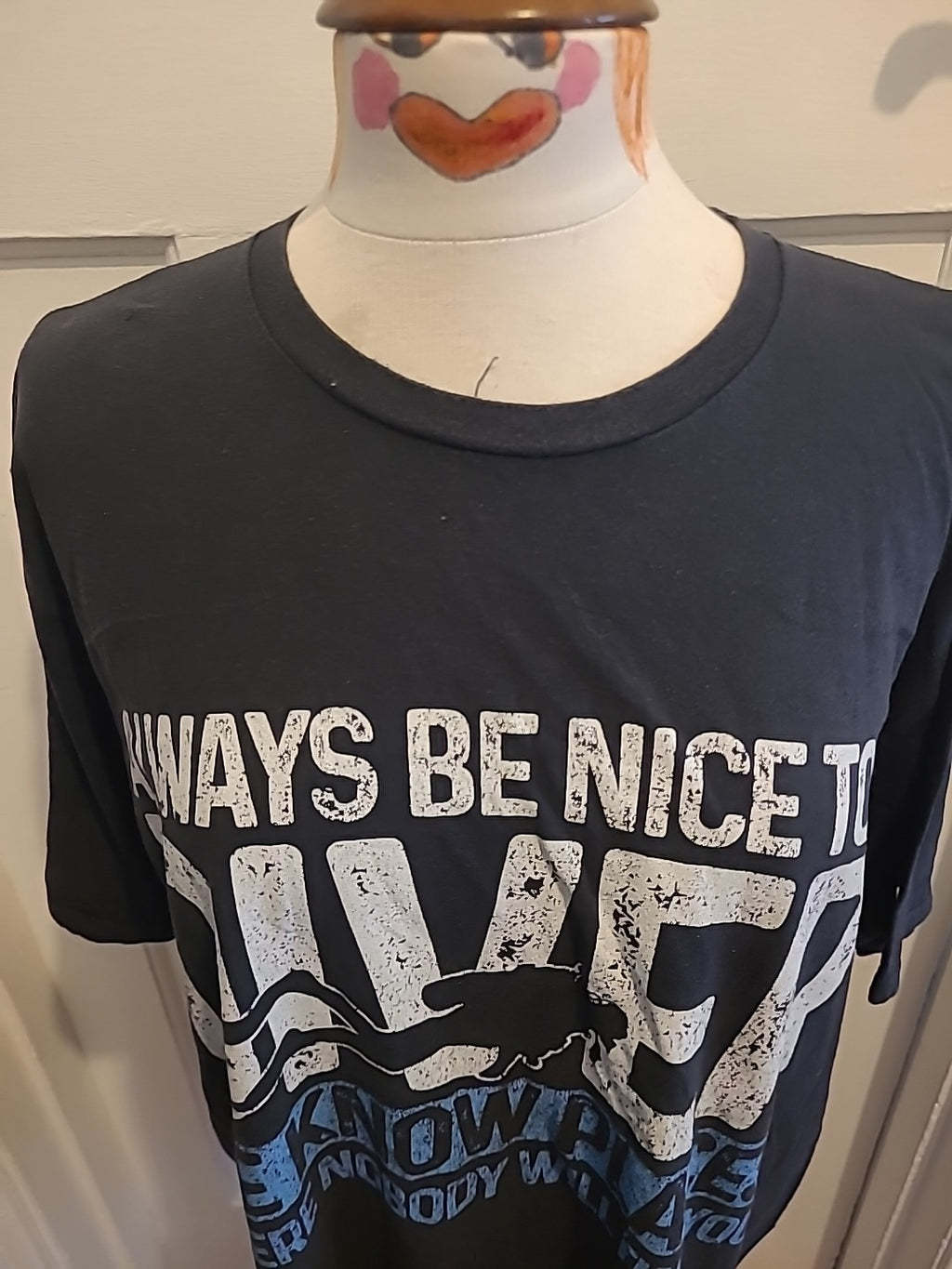 Mens Gildan Size XL Black With Slogan Short Sleeved Tshirt