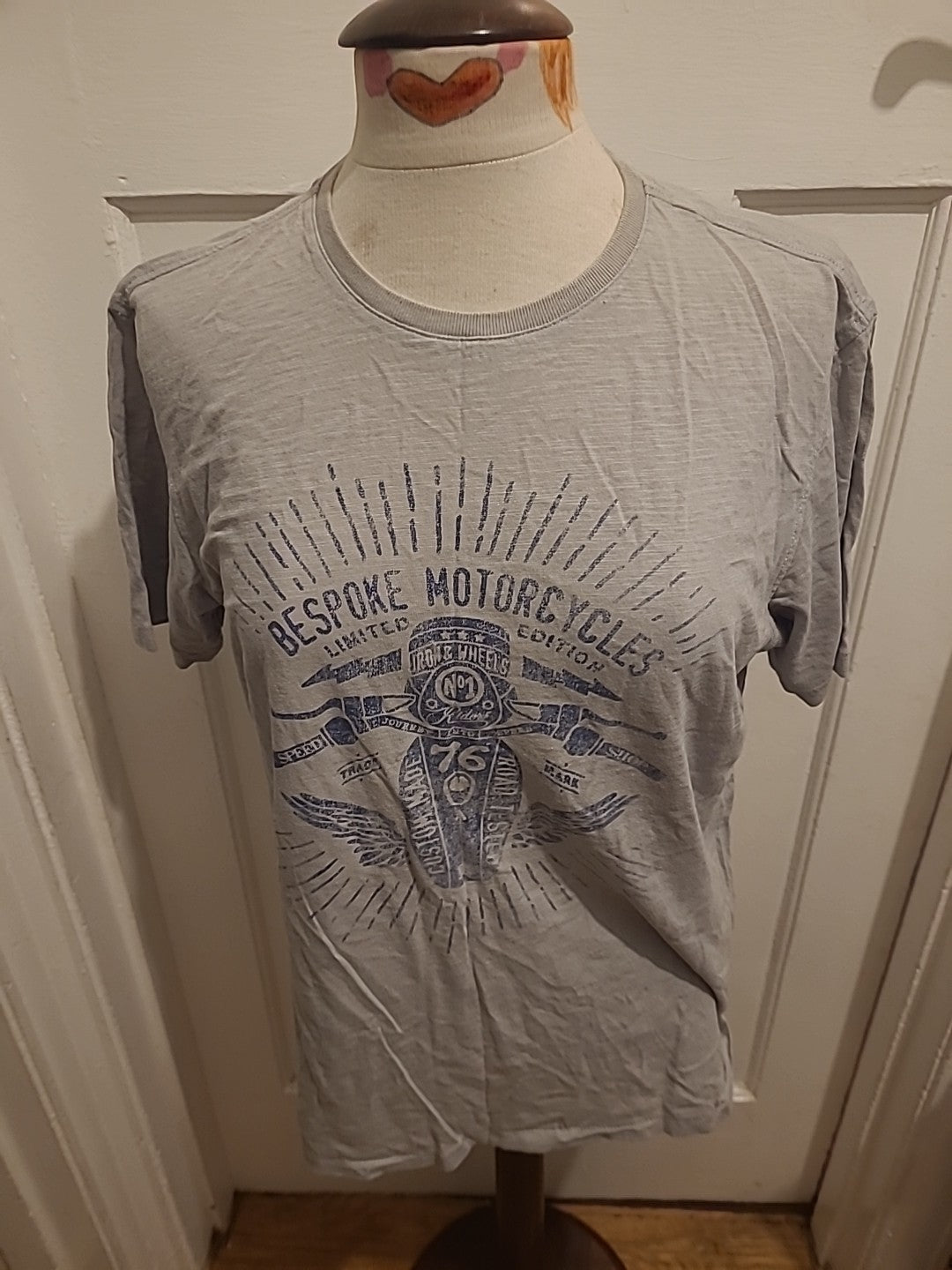 Mens North Coast Size Medium Tailored Fit Grey Print Short Sleeved Tshirt