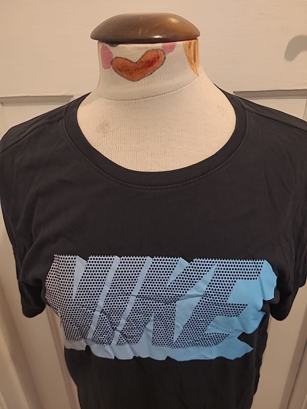 Mens Nike Size Medium Black/Blue Short Sleeved Tshirt