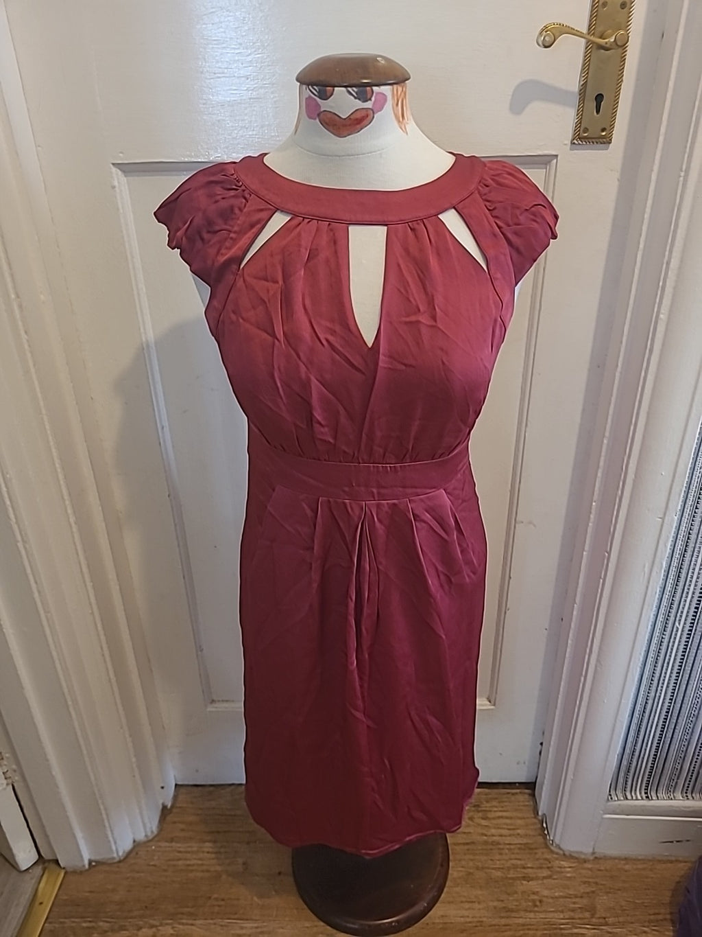 Ladies Size 10 Purple Short Sleeved Dress