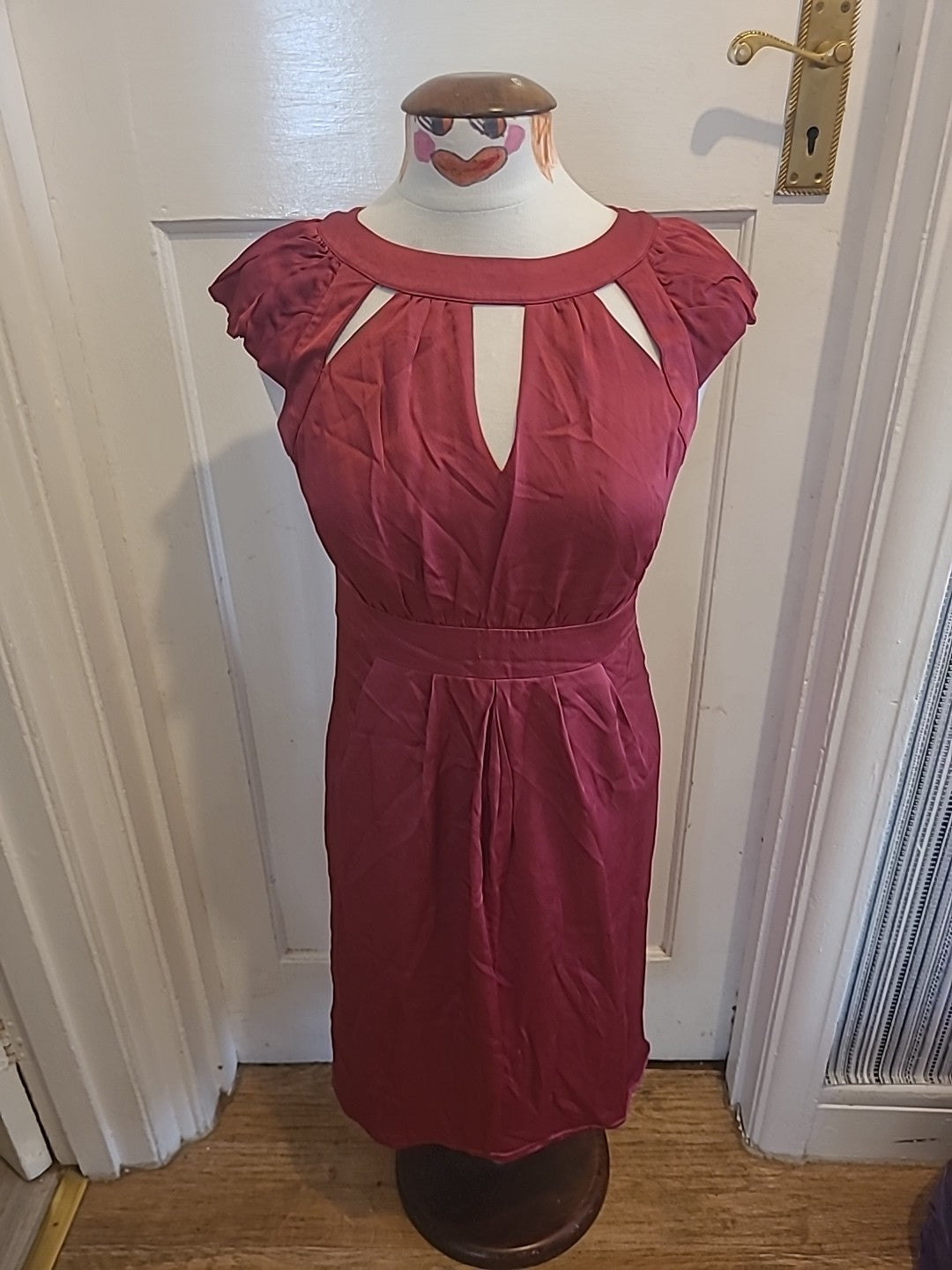Ladies Size 10 Purple Short Sleeved Dress