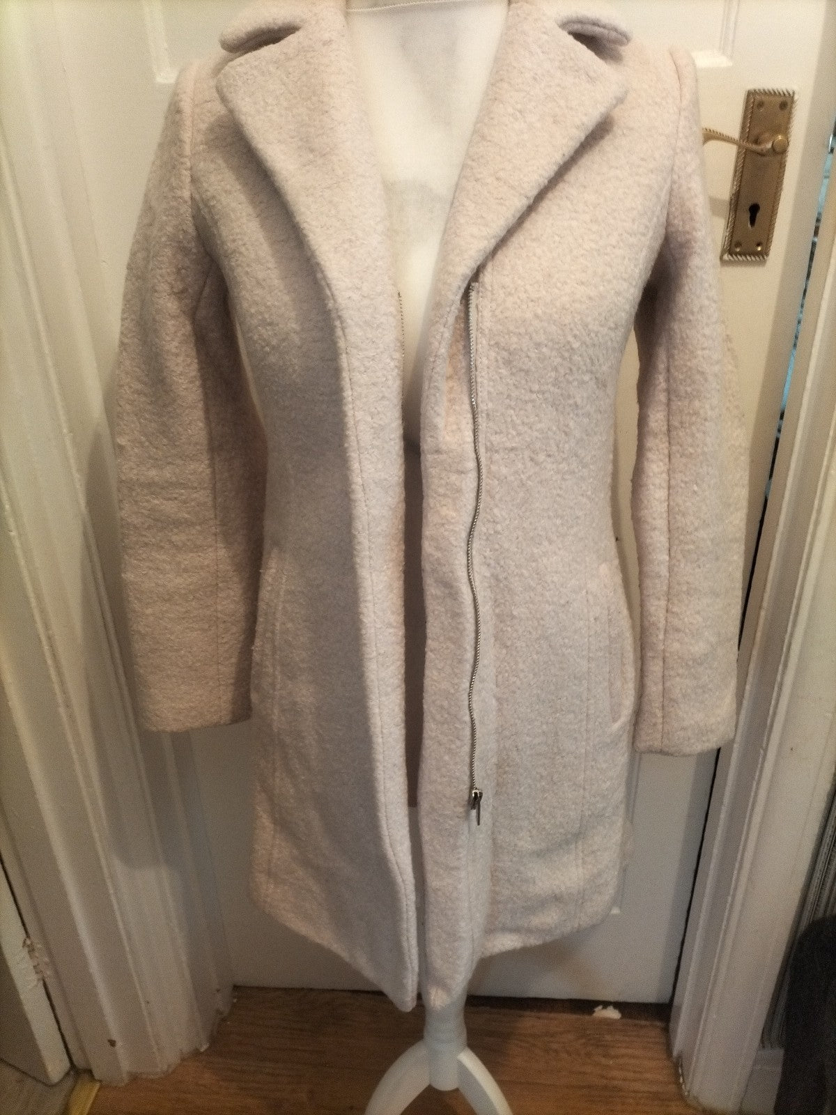 Ladies New Look Size 8 Off White Lined Jacket Heavy