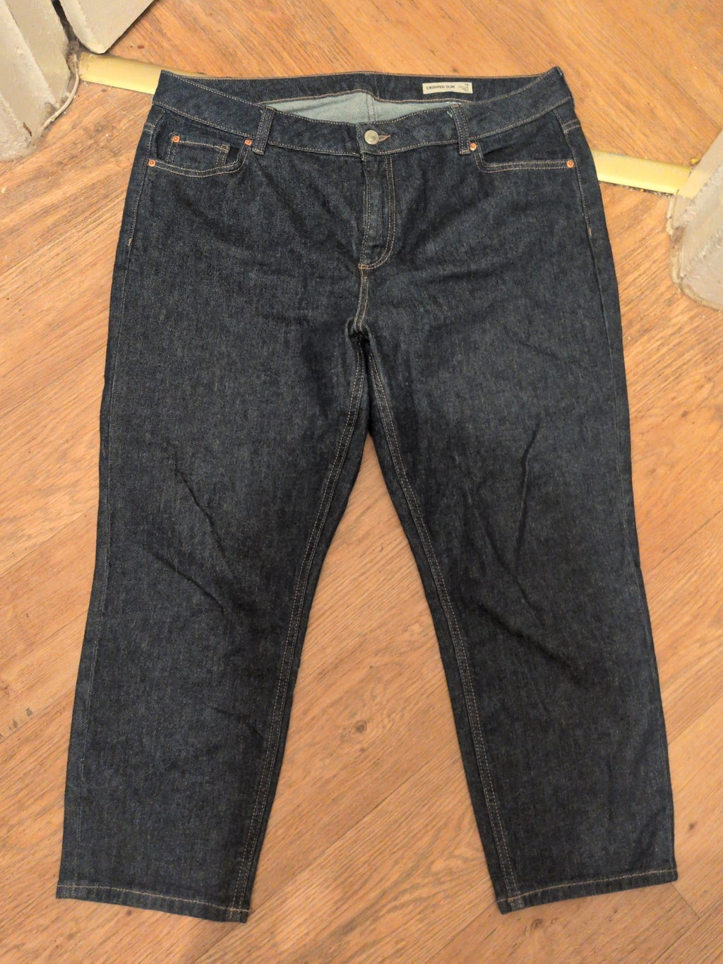 Ladies M&S Size 18R Cropped Slim Denim Jeans