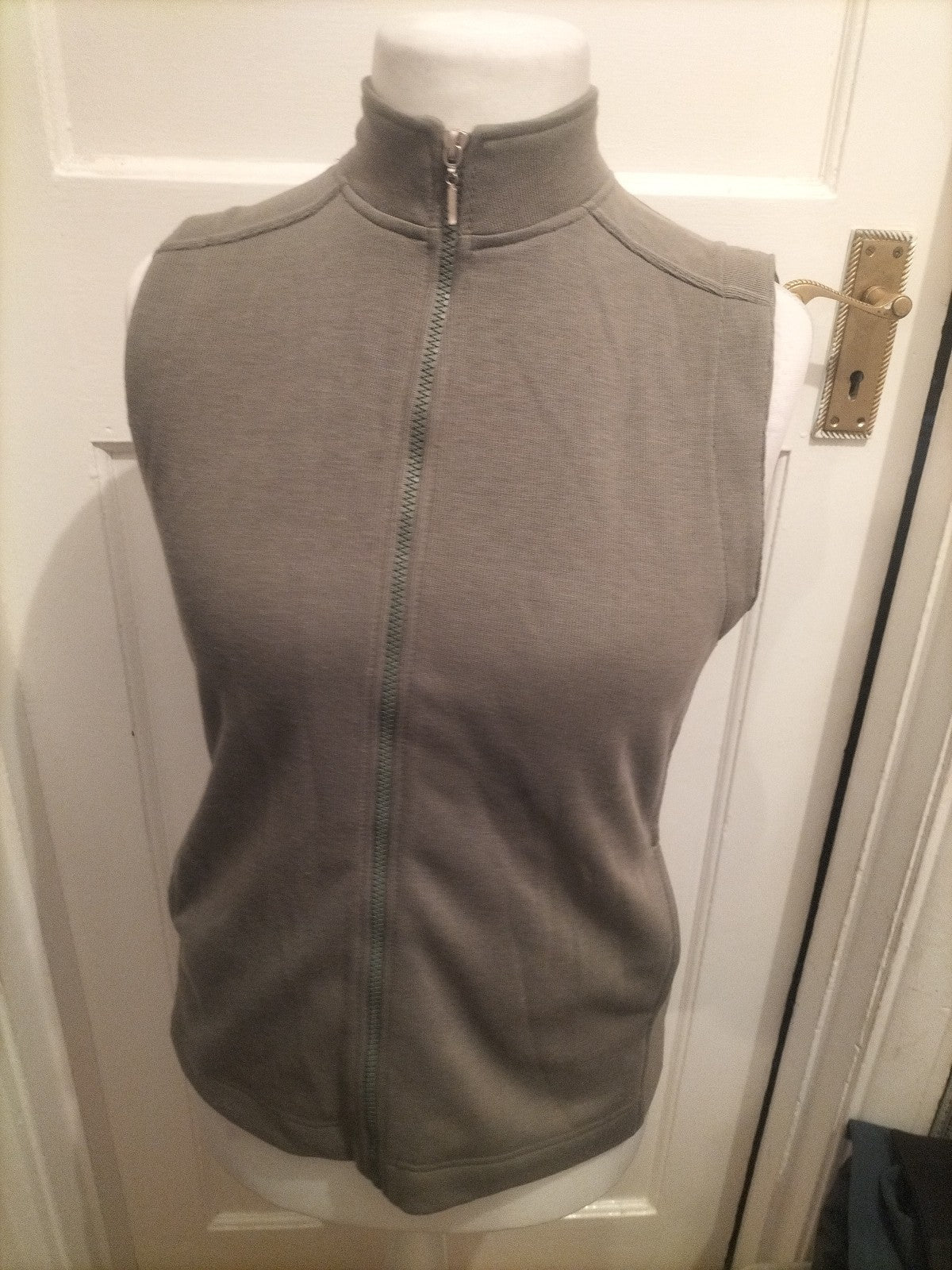 Ladies Viz.A.Viz Size 14 Green Full Zip Sleeveless Jacket