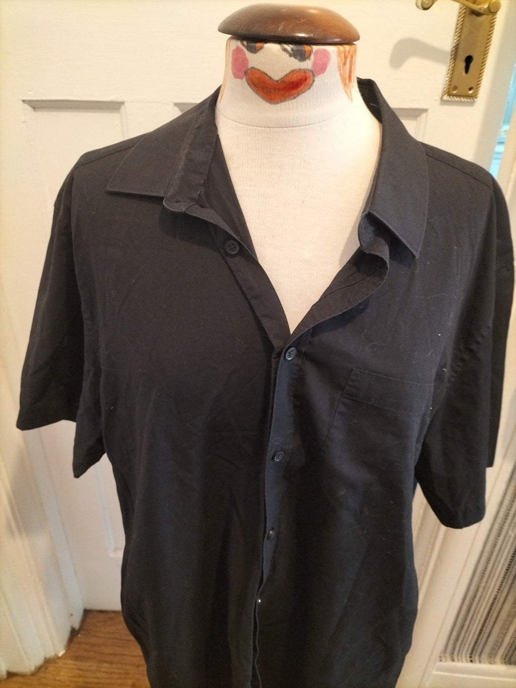 Mens Taylor&Wright Size 18" Black Short Sleeved Shirt