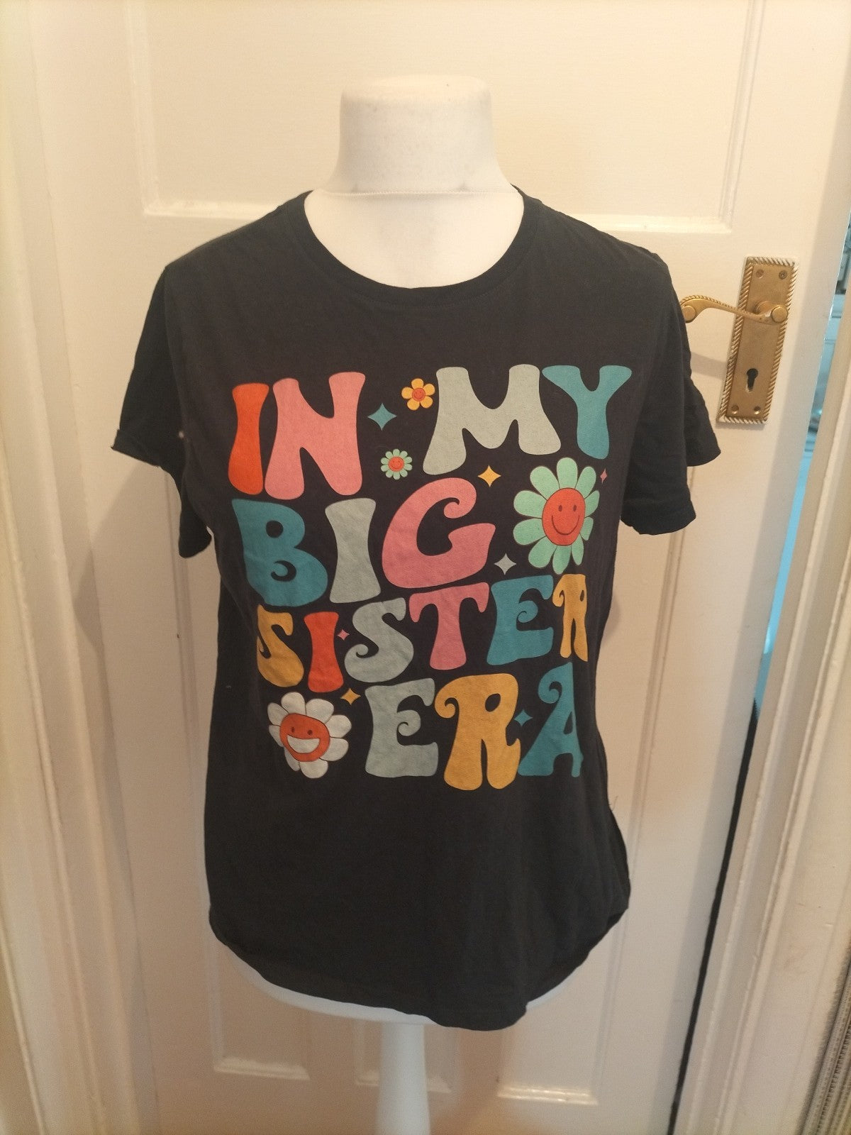 Ladies Gildan Size Medium Printed Big Sister Short Sleeved Tshirt