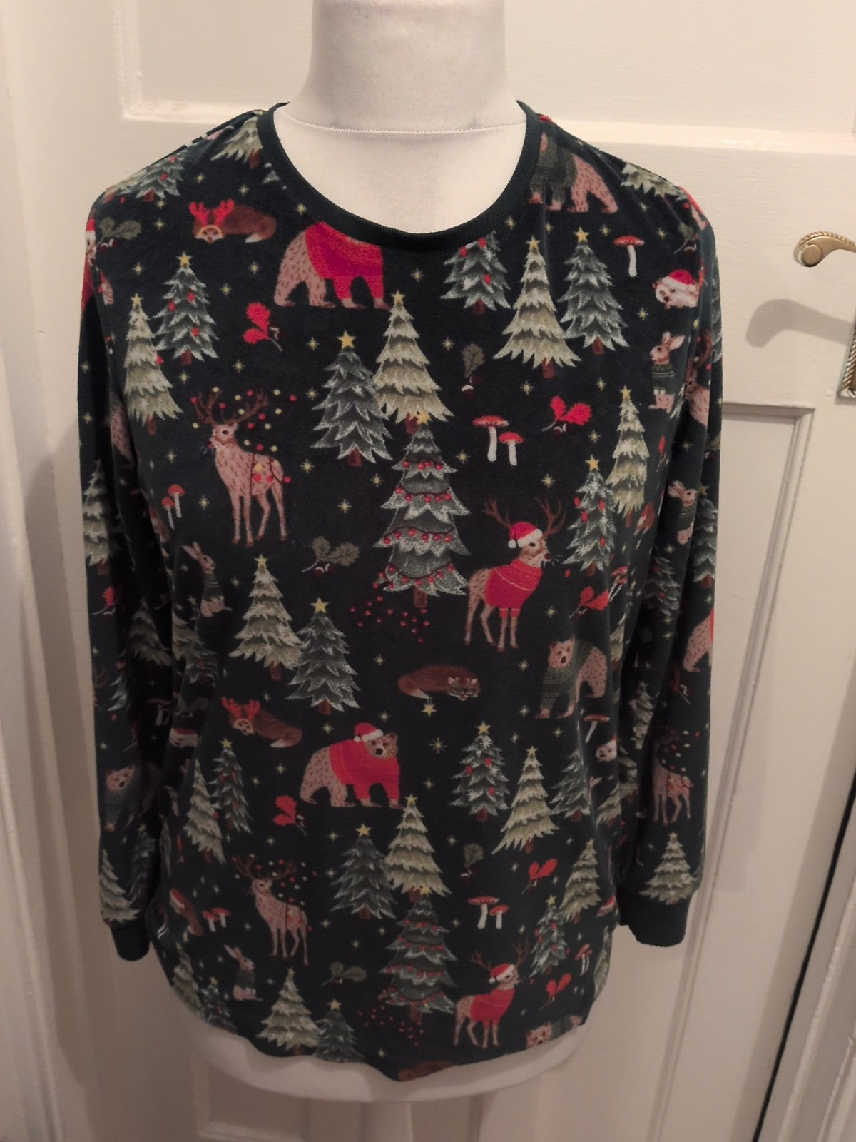 Ladies Primark Size Small Green Christmas Jumper