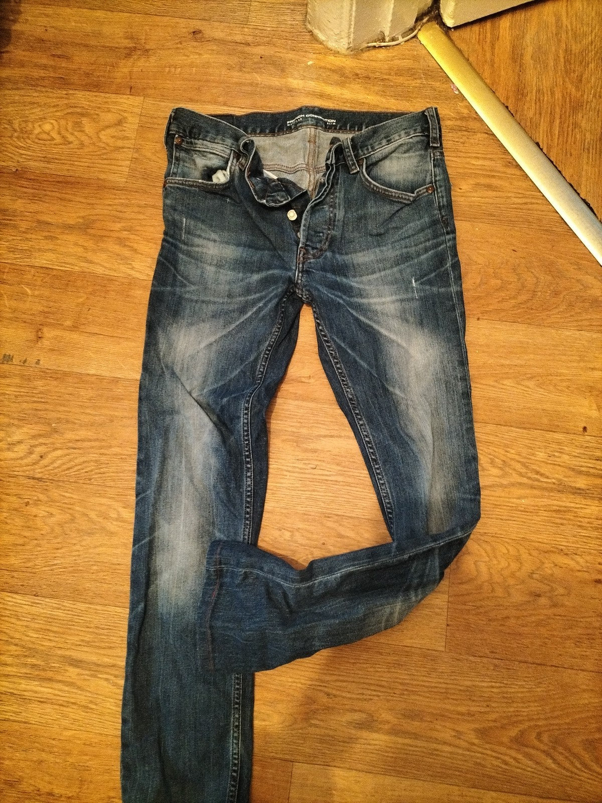 Mens French Connection Size 28x33 Slim Distressed Jeans