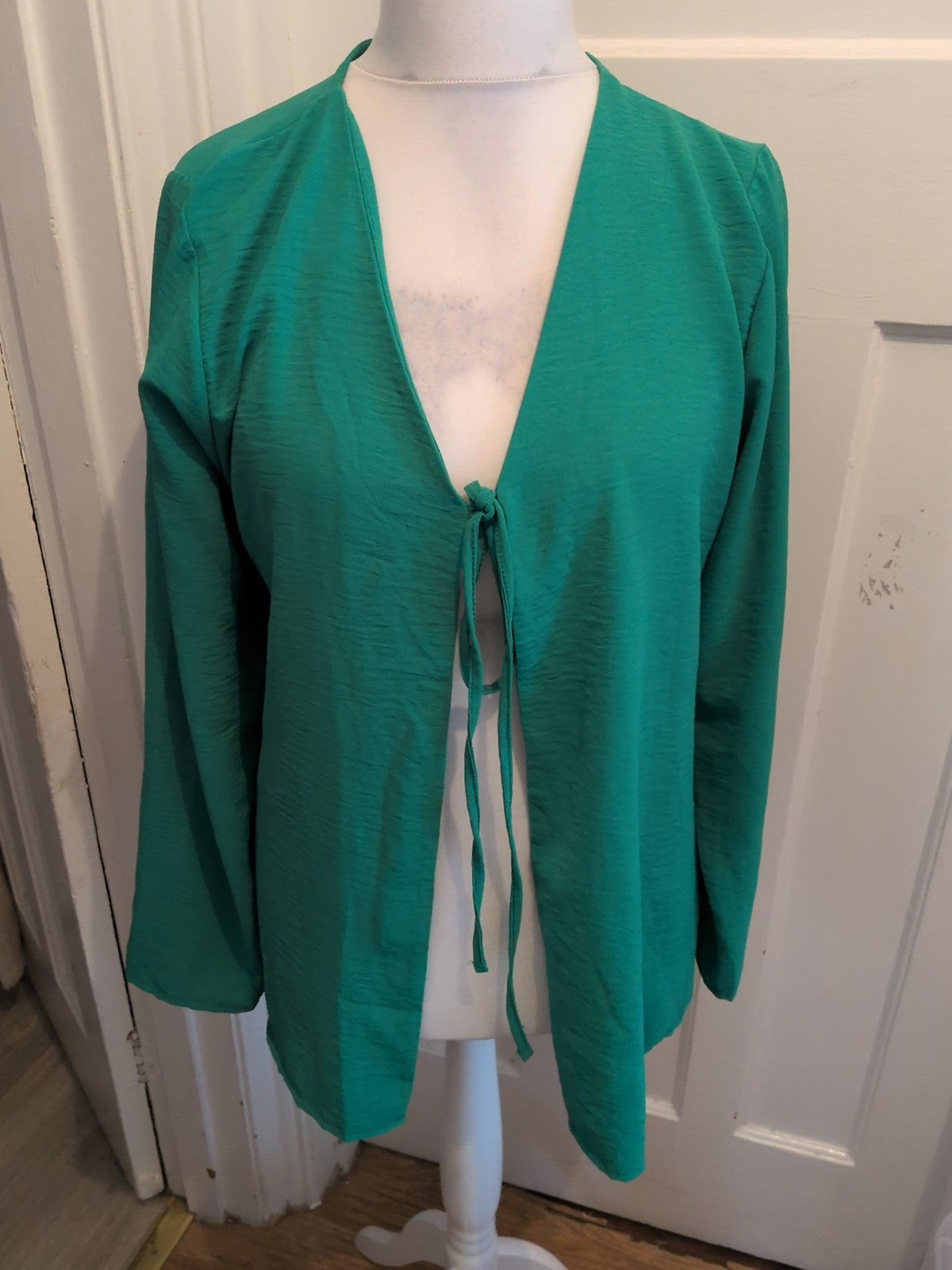 Boohoo 14 Green Long Sleeve Front Tie Open Blouse