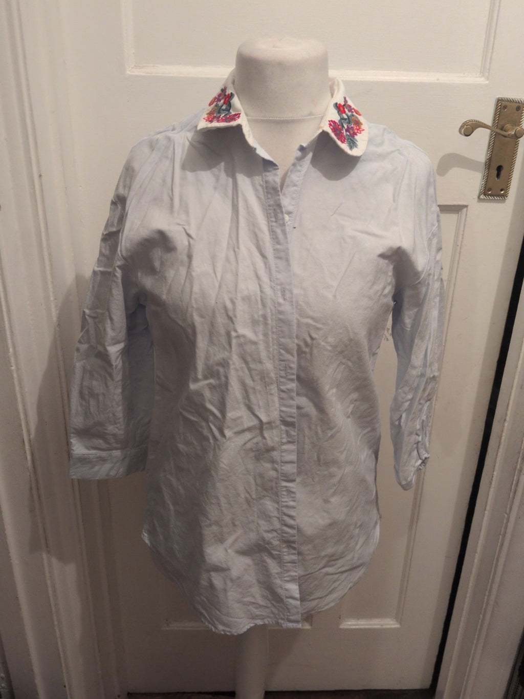 Ladies Zara Size Small Blue And White Collared Long Sleeve Blouse