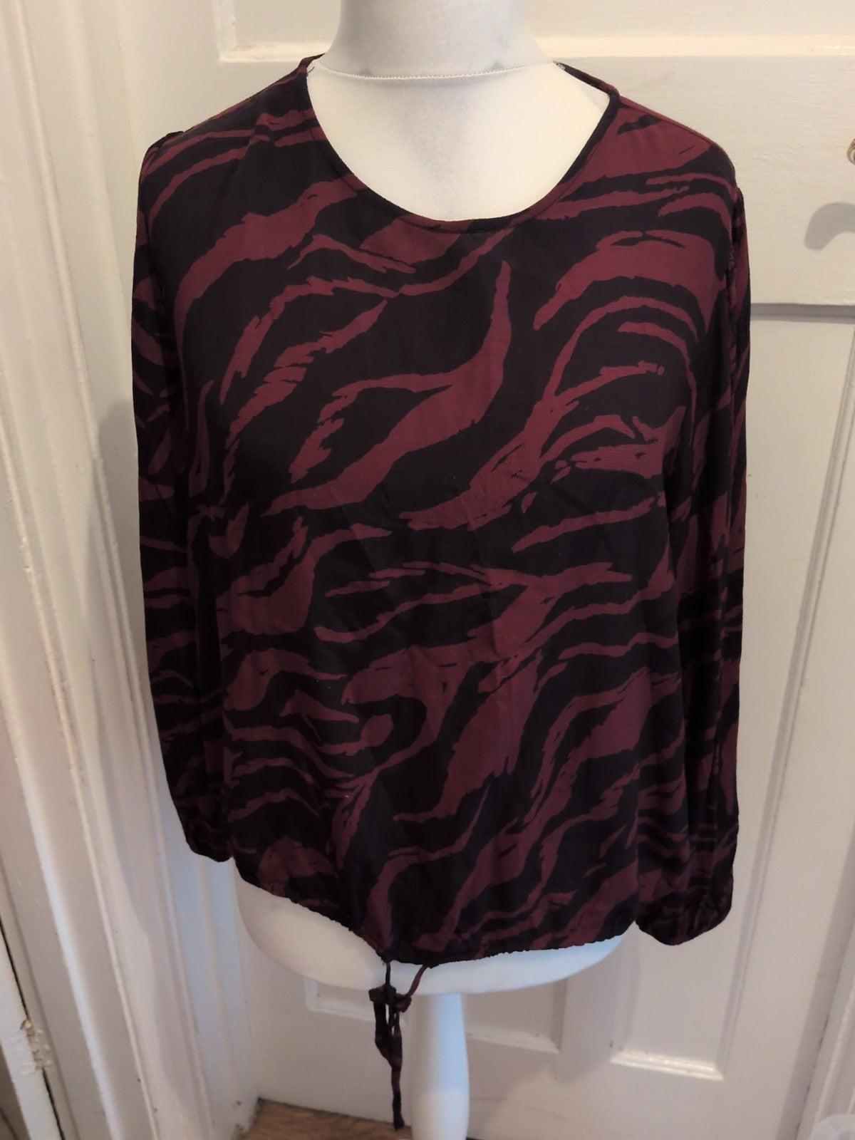 George 18 Deep Purple And Black Animal Print Long Sleeve Blouse