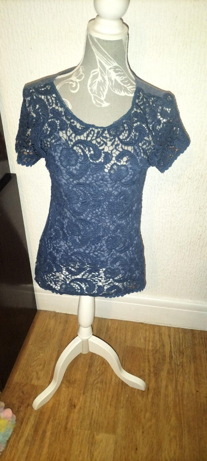 Ladies Next Size 8 Navy Lace Lined Short Sleeved Blouse