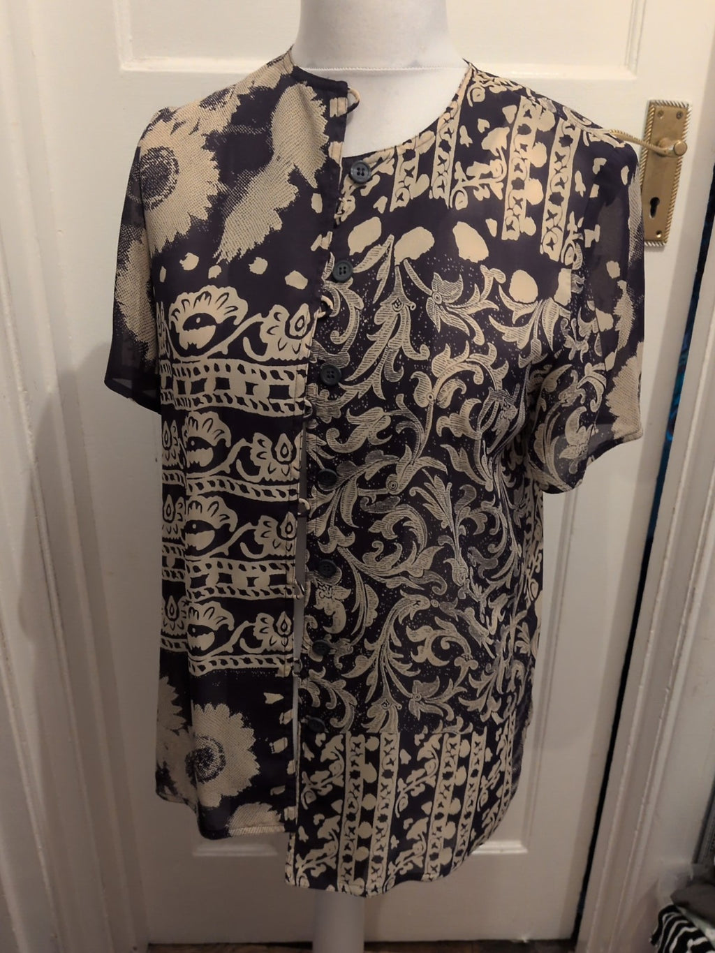 Windsmoor 10 Navy And Beige Buttoned Short Sleeve Blouse