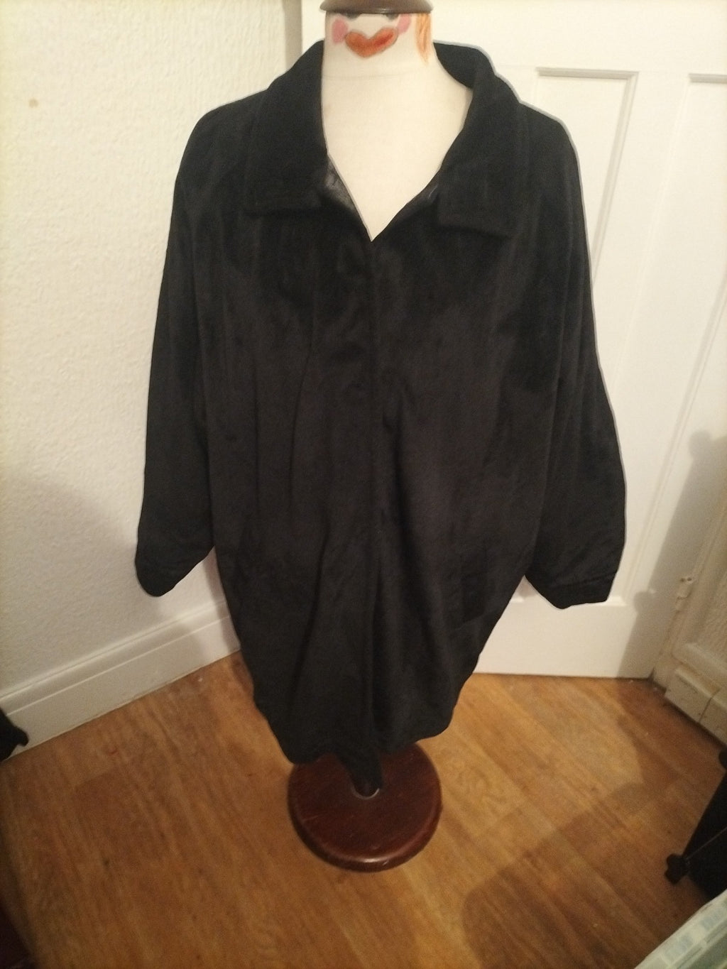 Ladies Size Large Black Shiny Fleece Lined Coat