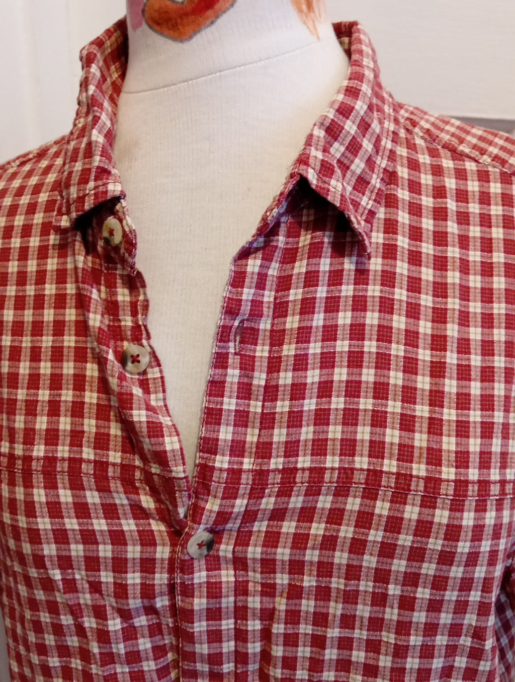 Mens Mountain Warehouse Size Large Red/Beige Short Sleeved Shirt