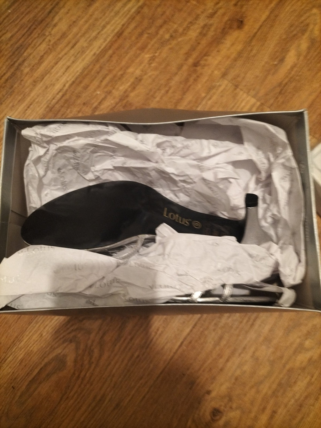 Brand New Ladies Lotus Size 6 Silver Heels