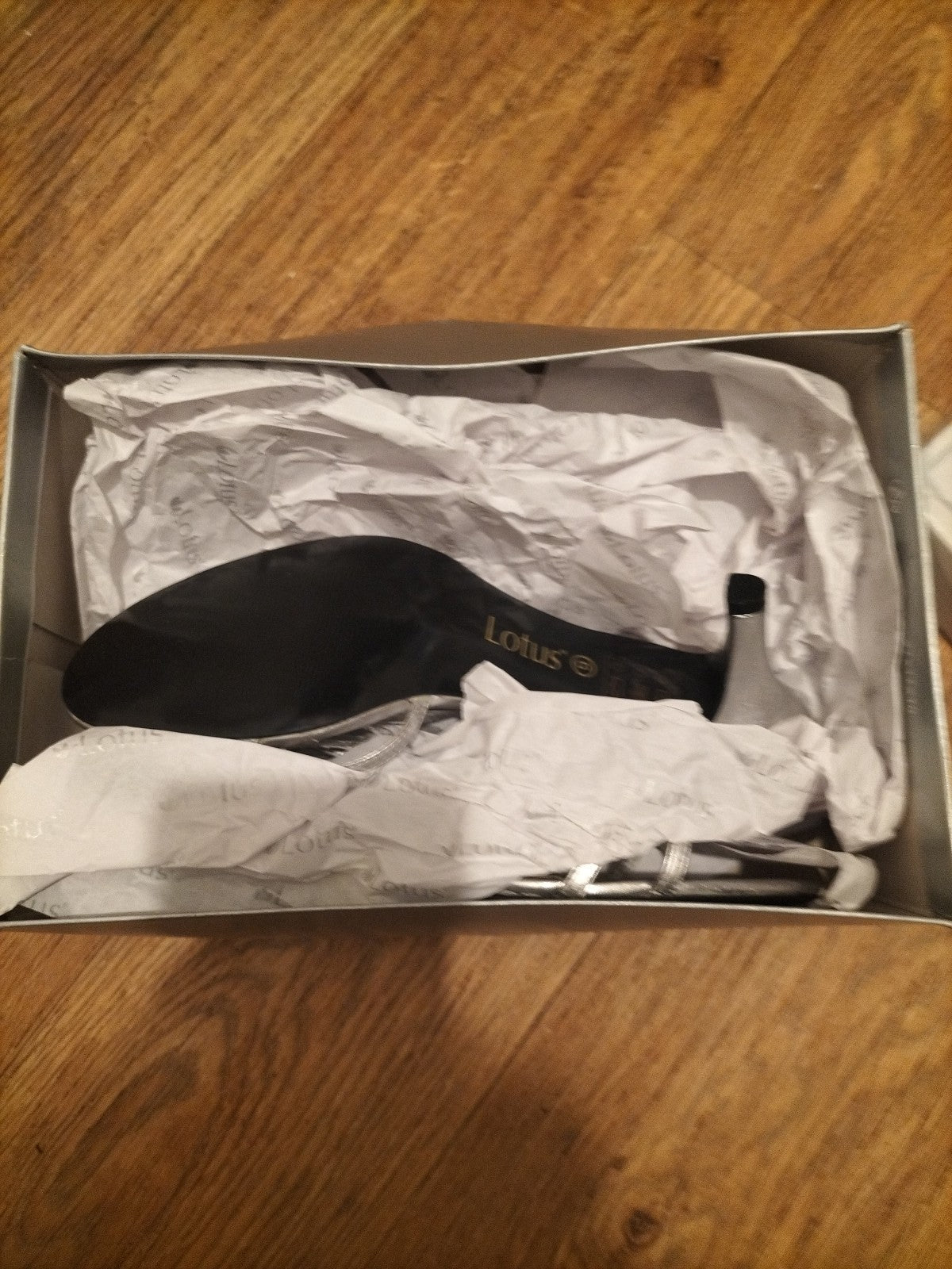 Brand New Ladies Lotus Size 6 Silver Heels