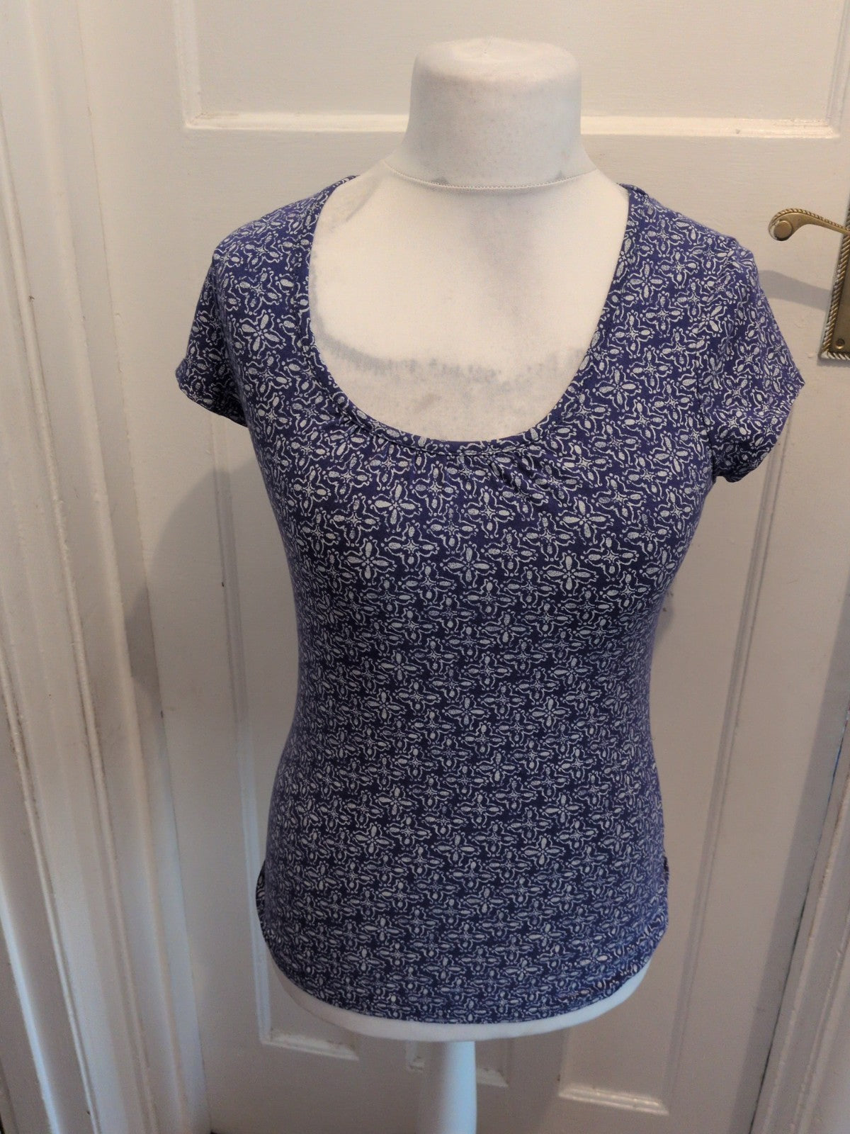 Merona Small Blue And White Short Sleeve T-shirt Blouse