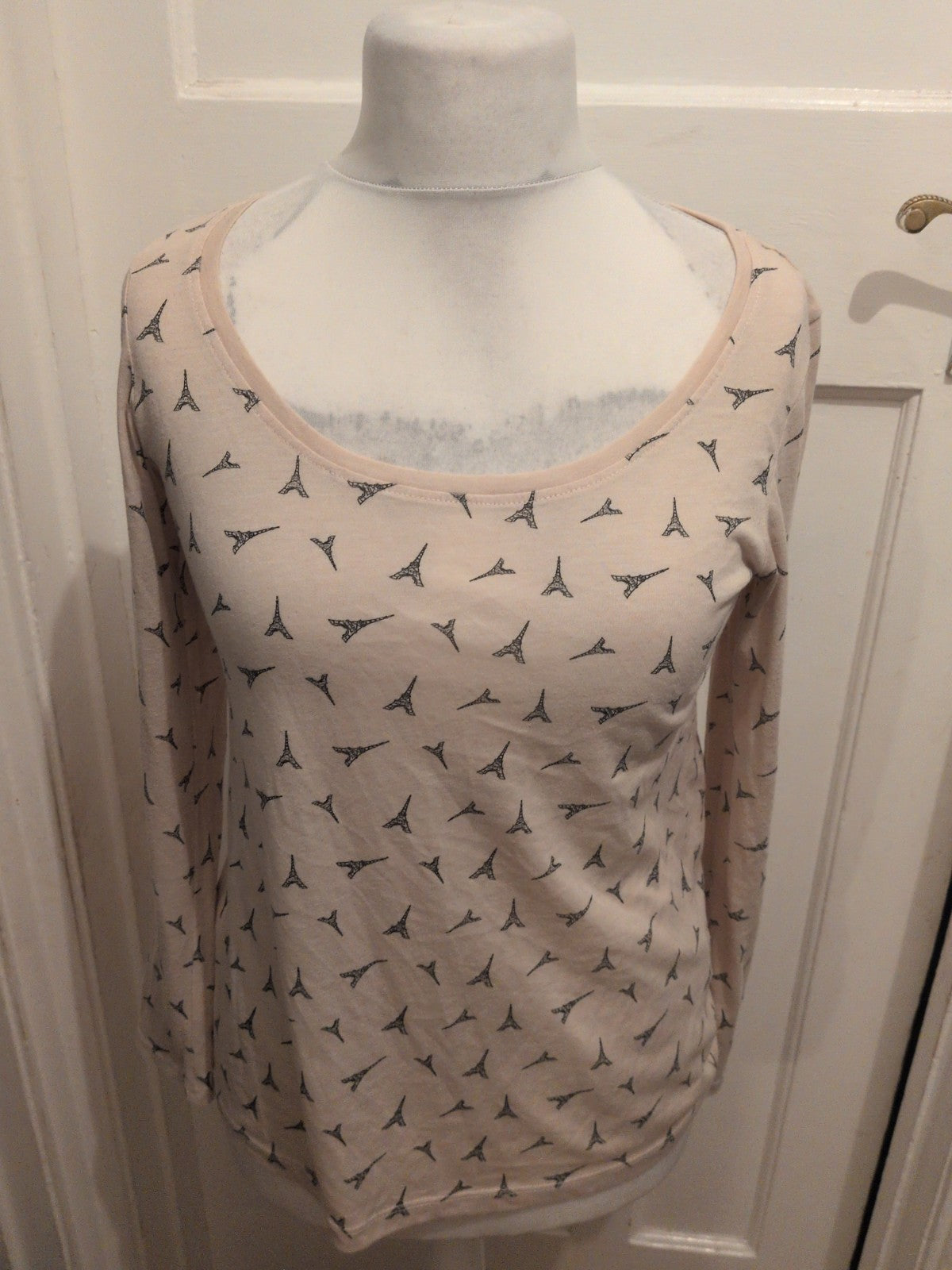 Ladies Primark Size 14 Eiffel Tower Long Sleeve T-shirt