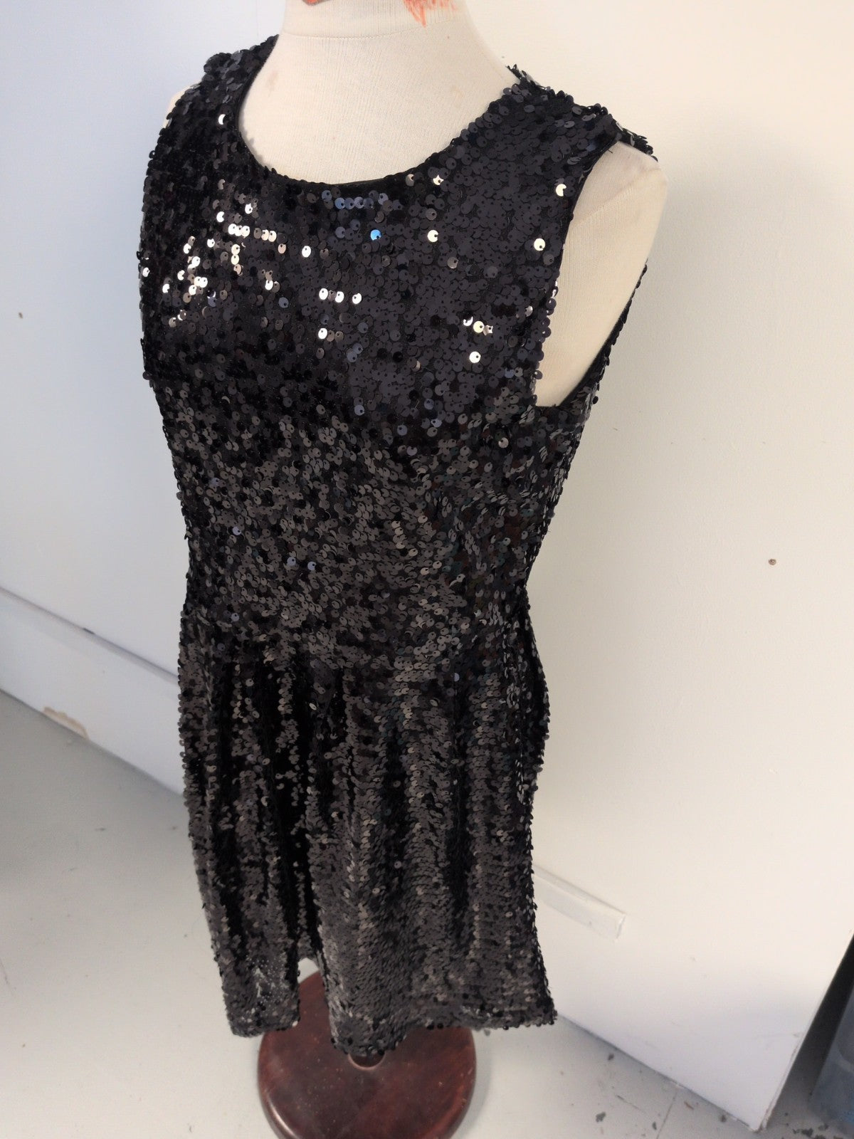 Papaya 14 Black Full Sequin Lined Sleeveless Dress Knee Length