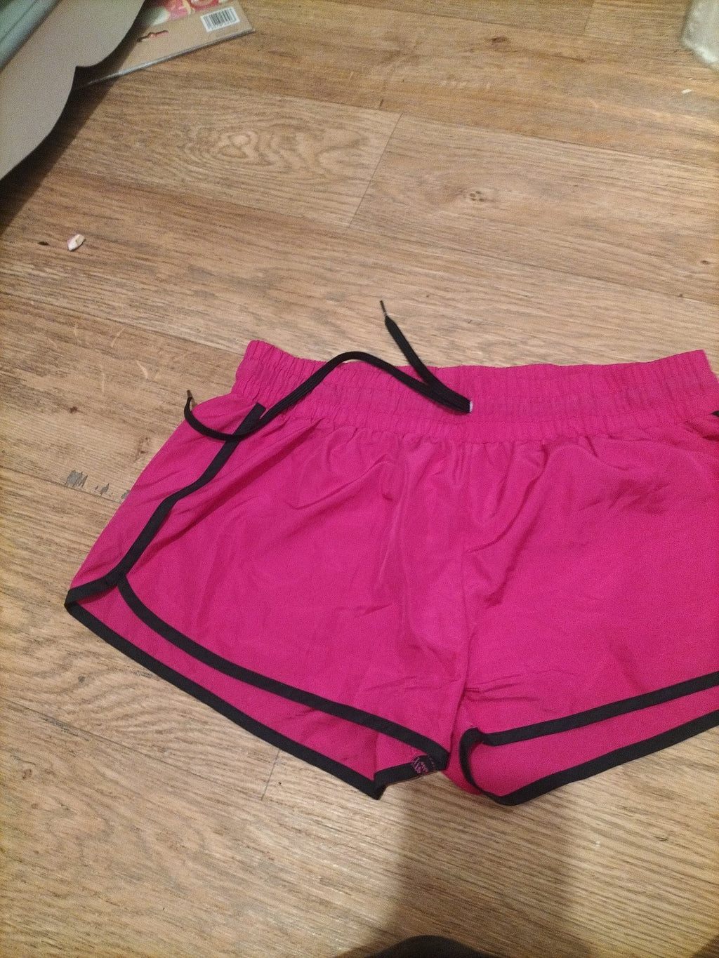 Ladies Calzedonia Size Small Hot Pink Elasticated Hot Pants