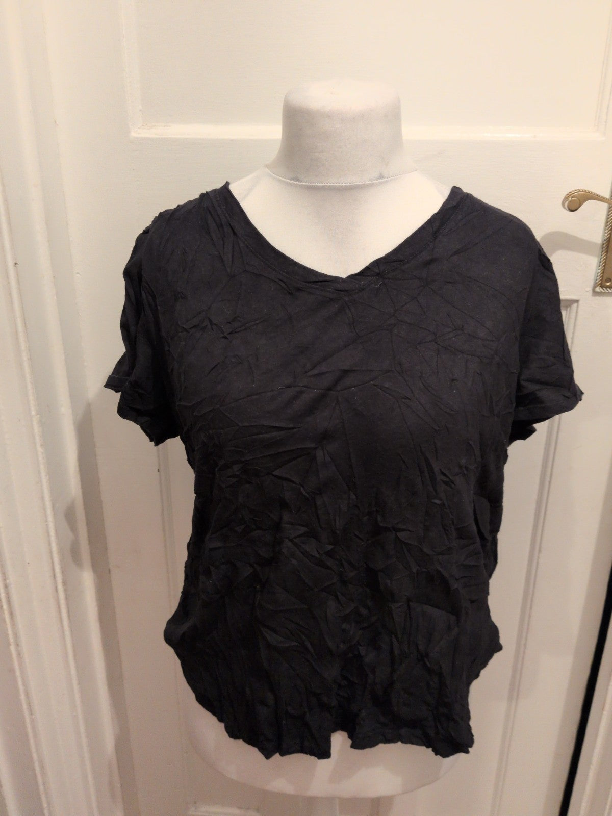 Old Navy 16 Black Short Sleeved T-shirt