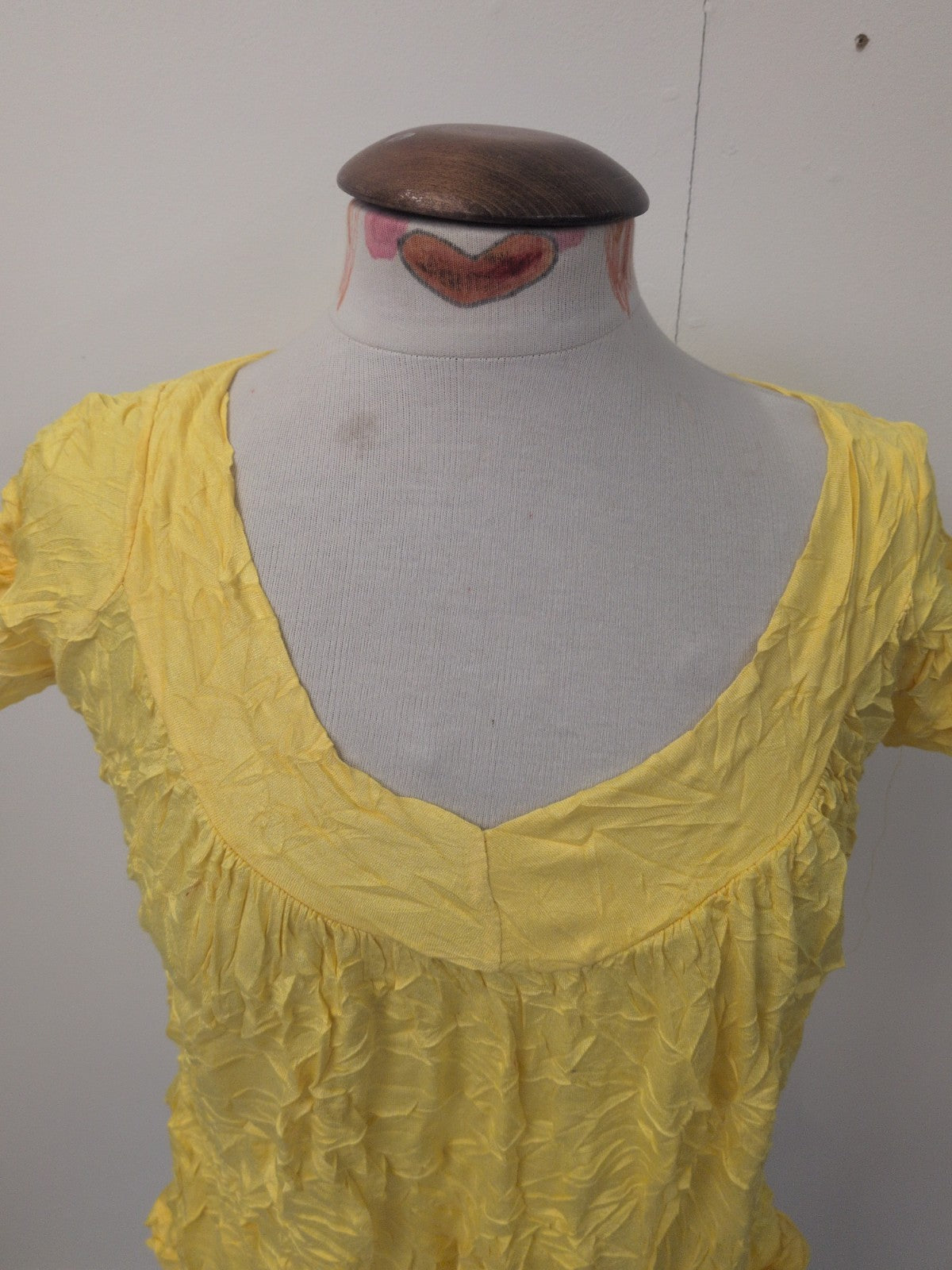 Ladies Size Large Yellow Short Sleeve T-shirt
