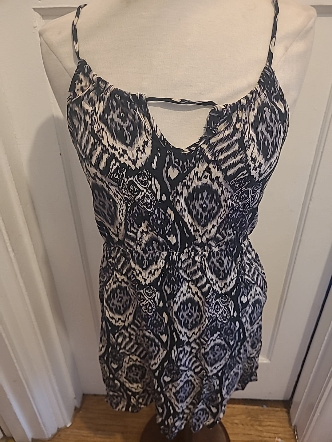 Ladies Vera Moda Sise Medium Black/White/Grey Sleeveless Dress
