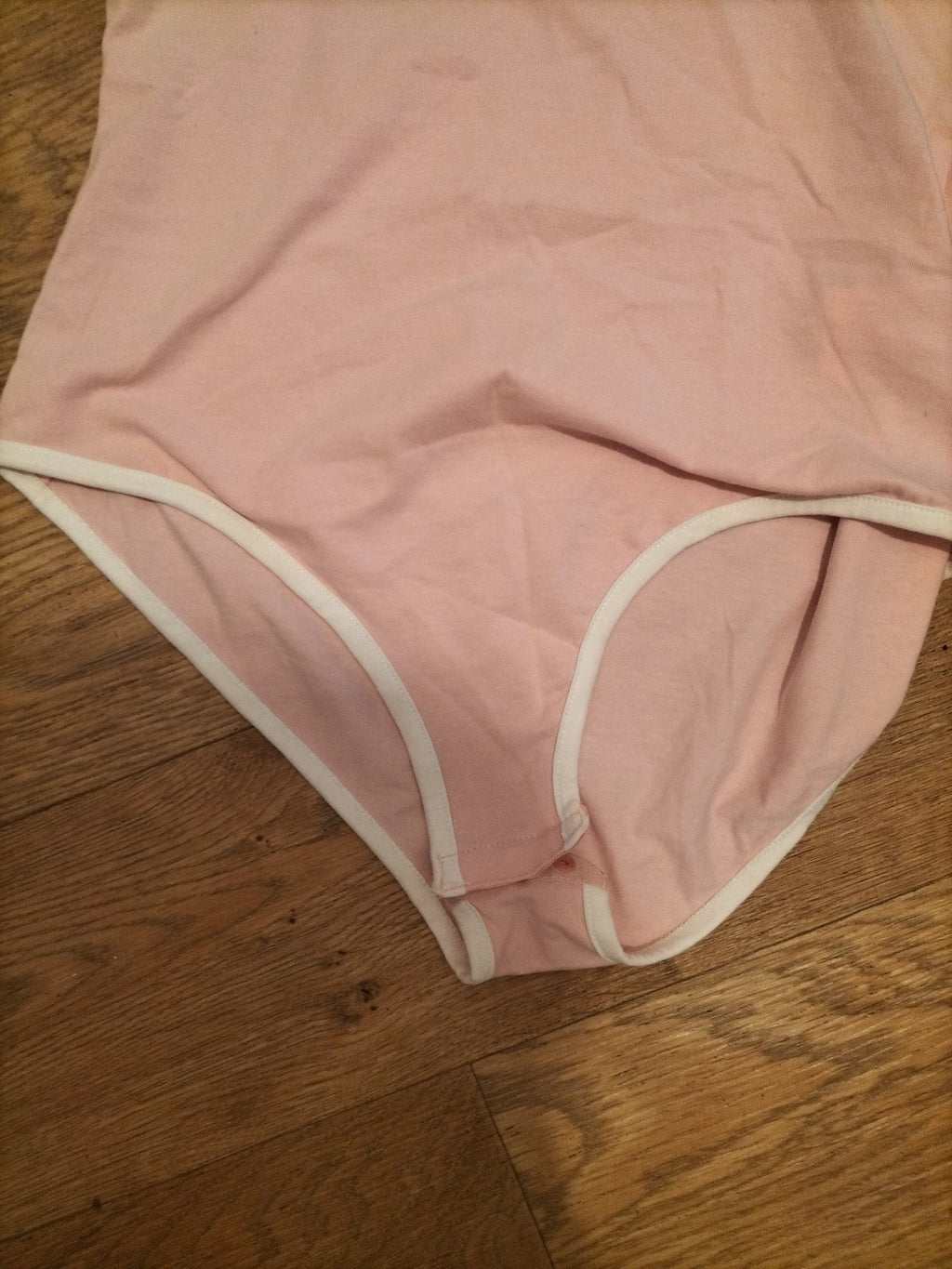 Ladies Cropp Size Medium Pink Sleeveless Cami Top