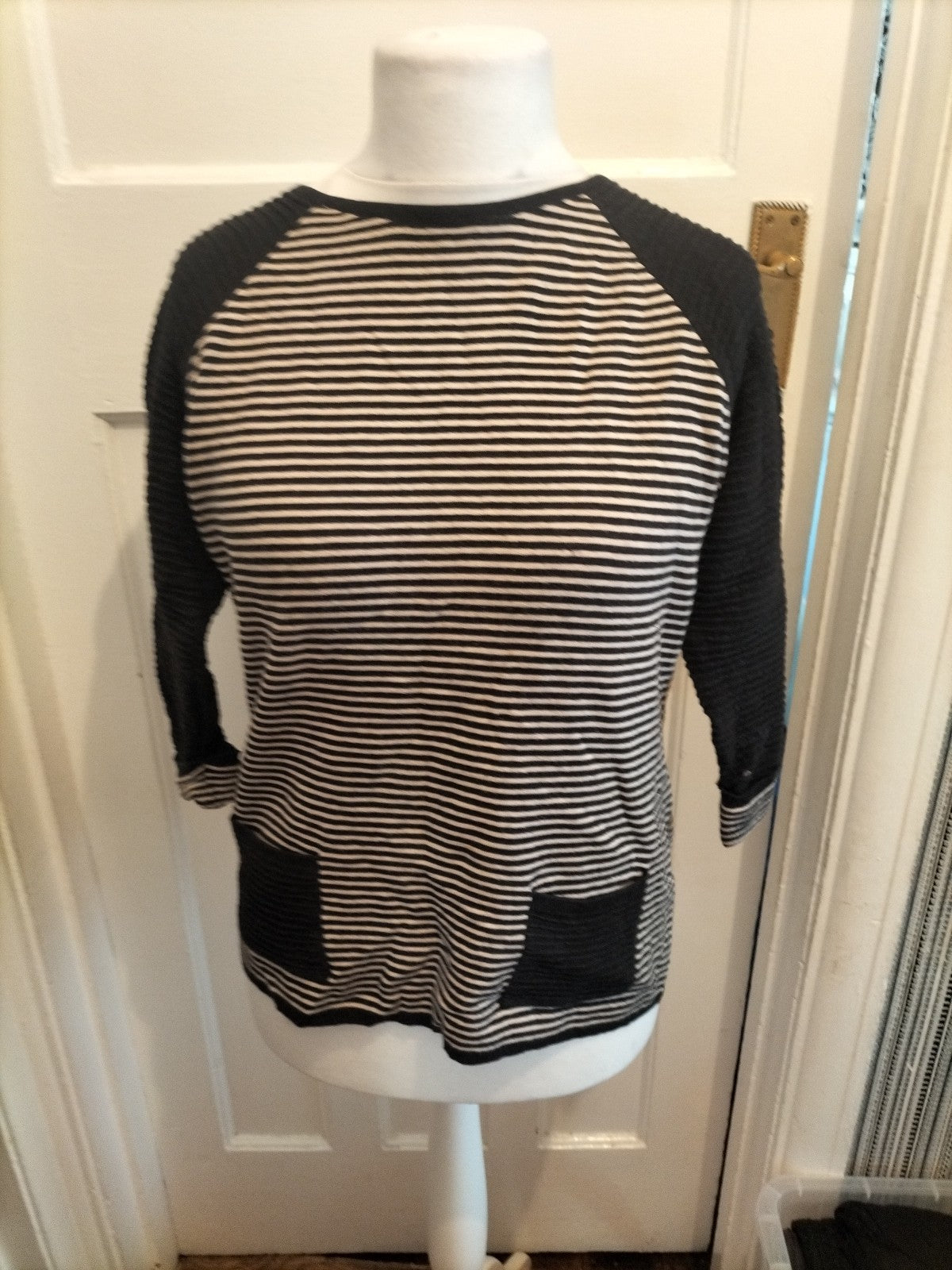 Ladies Dash Size 12 Navy With White Blouse