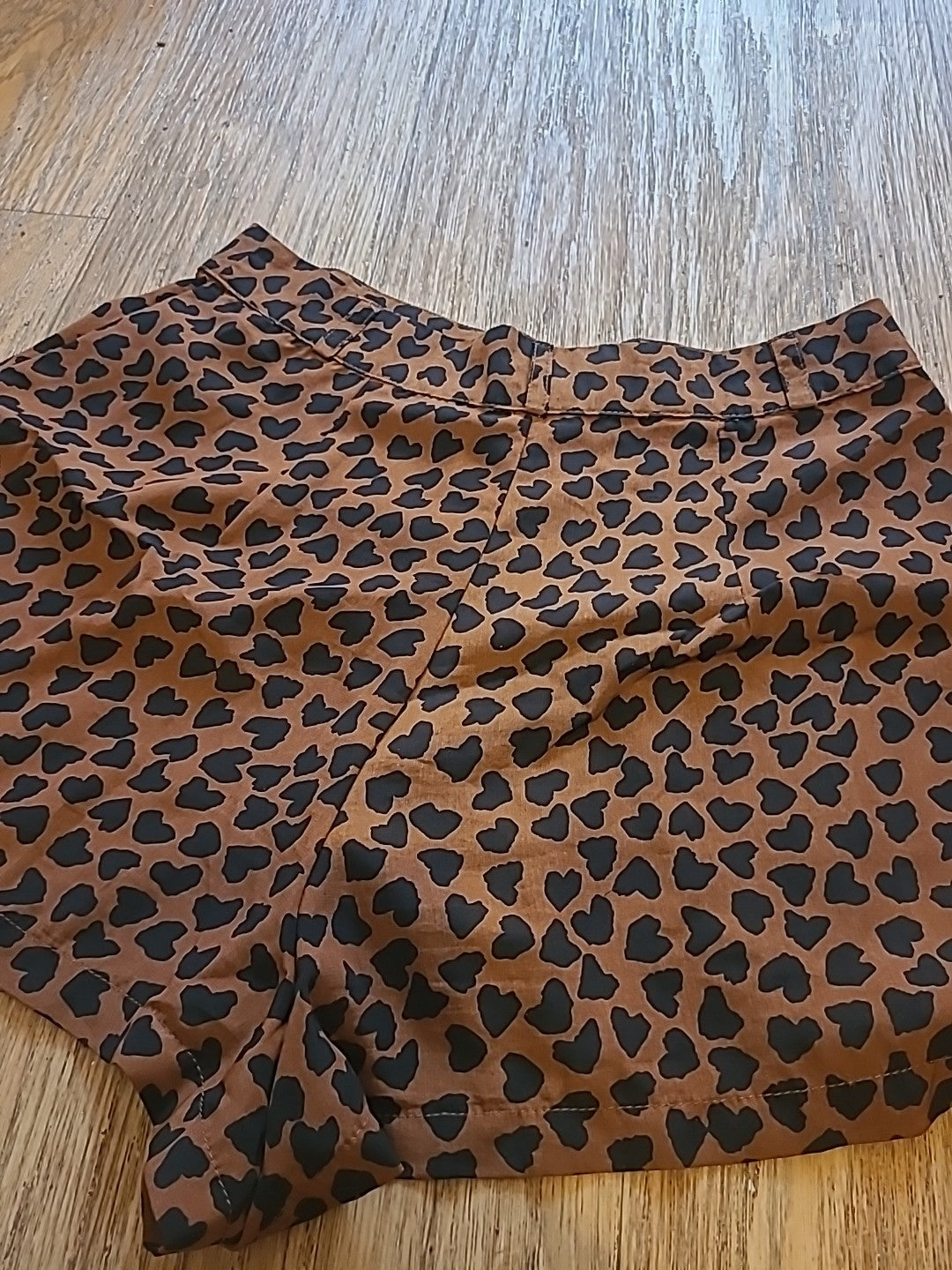 Ladies Size Small Brown Black Leopard Print Style Shorts