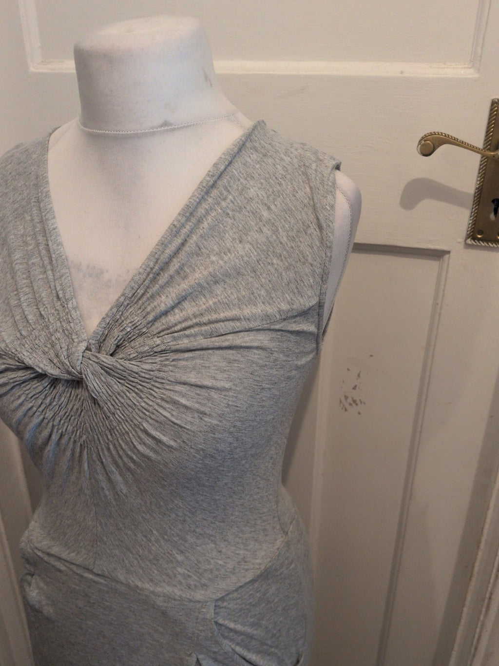 French Connection 10 Grey V Neck Sleeveless Midi-Long Dress