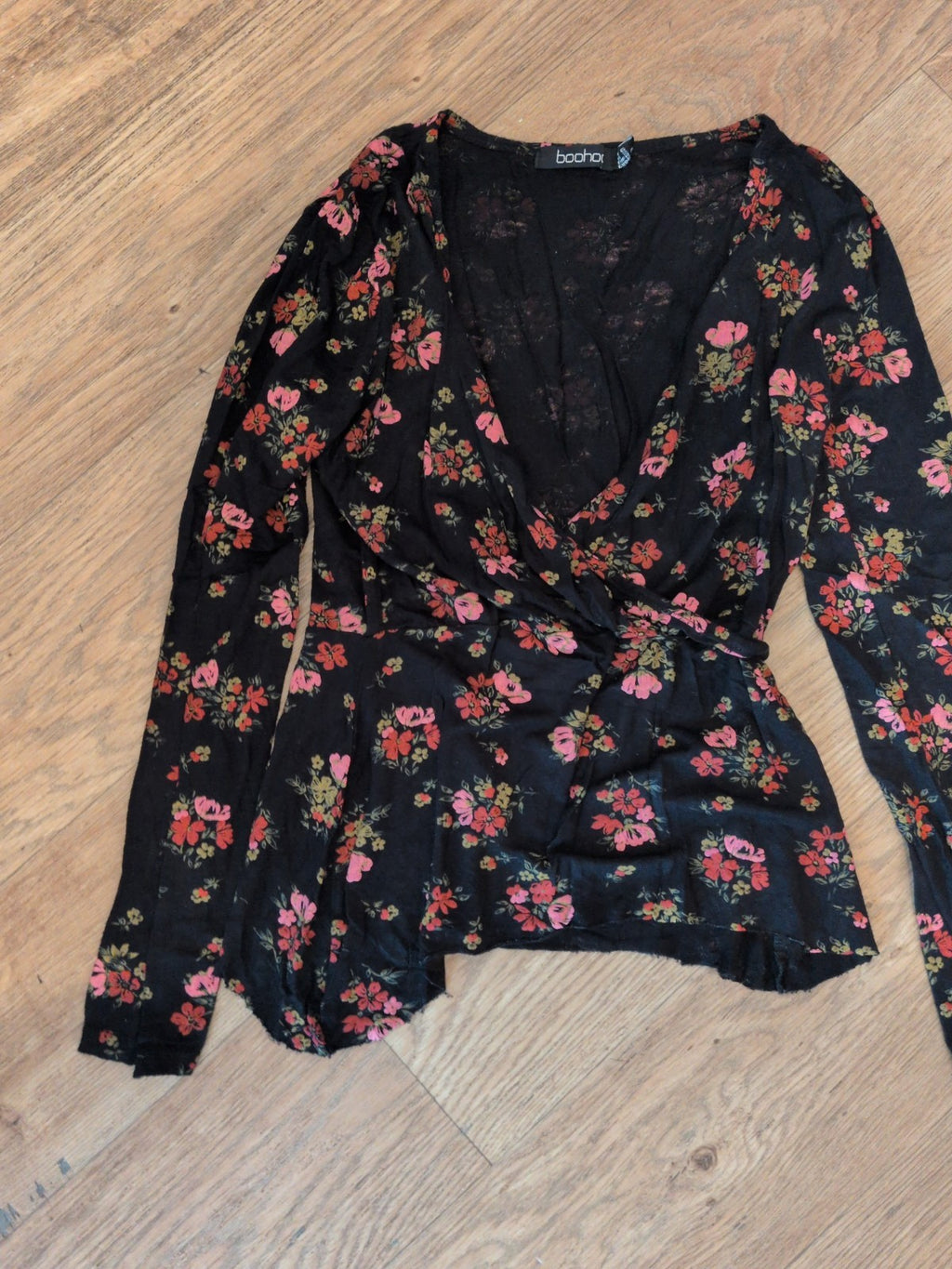 Boohoo 6 Black Floral Long Sleeve V Neck Blouse