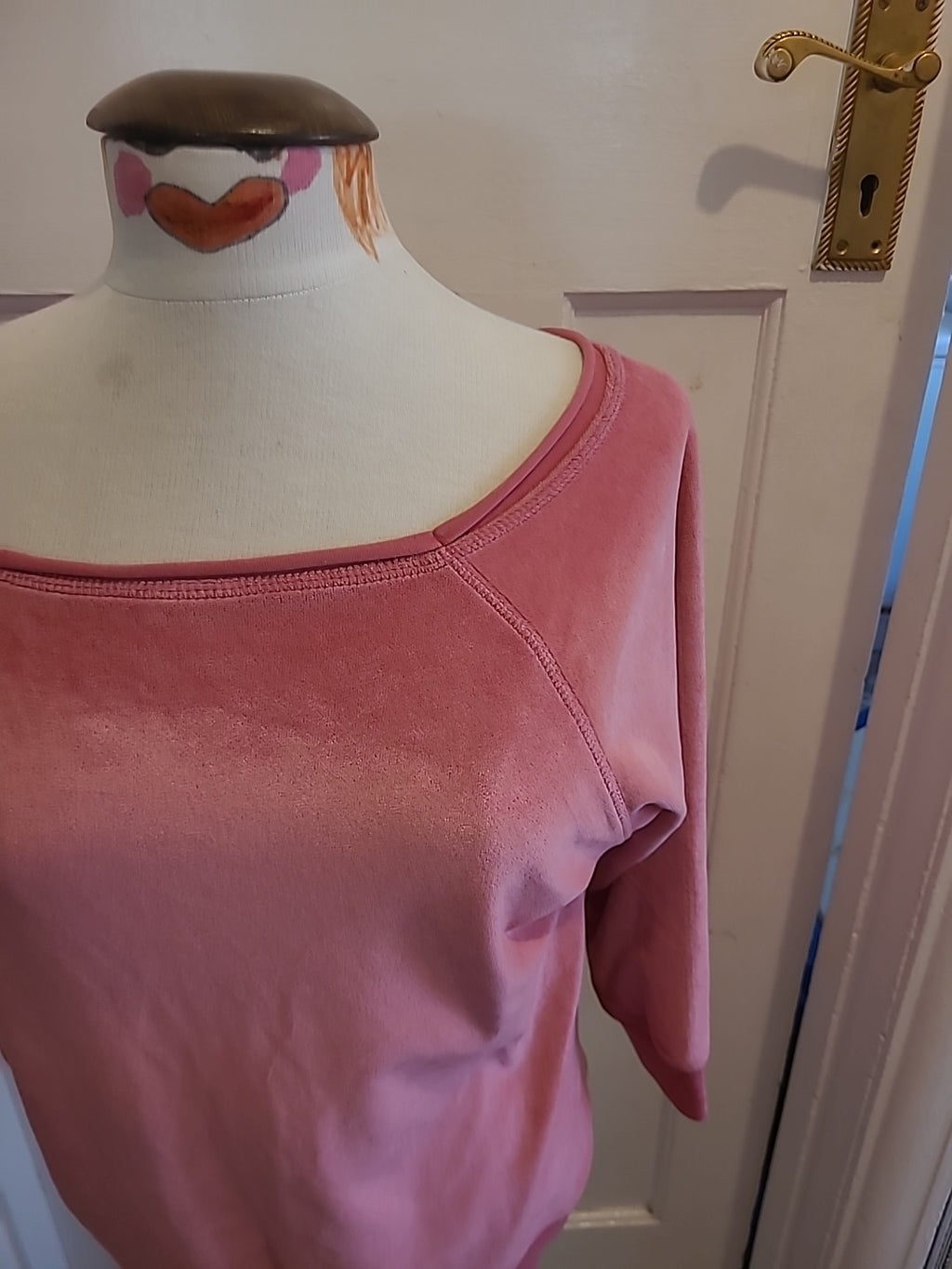 Ladies Size Large Pink Long Sleeve Pullover Jumper