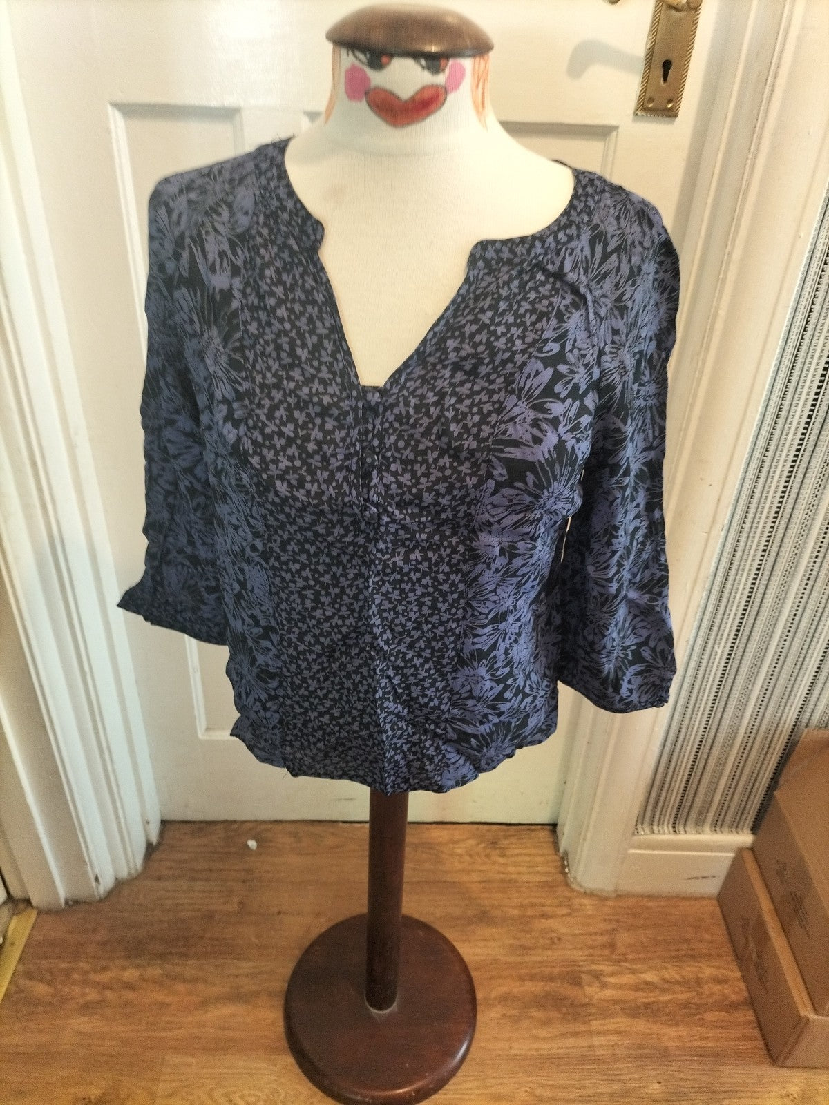 Ladies Small Purple Black Floral Long Sleeved Blouse