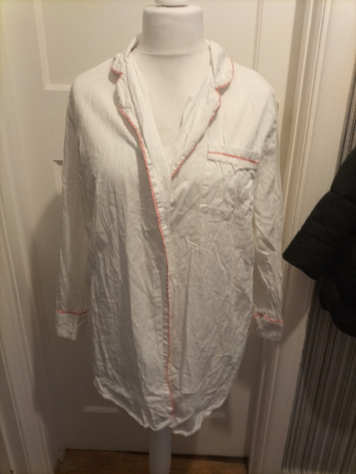 Ladies New Look Size Medium Wifey Pajamas Top