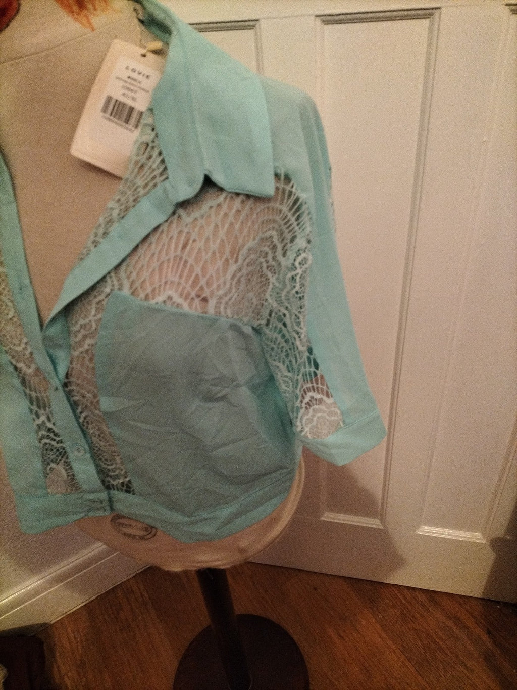 Brand New Ladies Lovie Size XL Turquoise Lace Short Sleeved Blouse