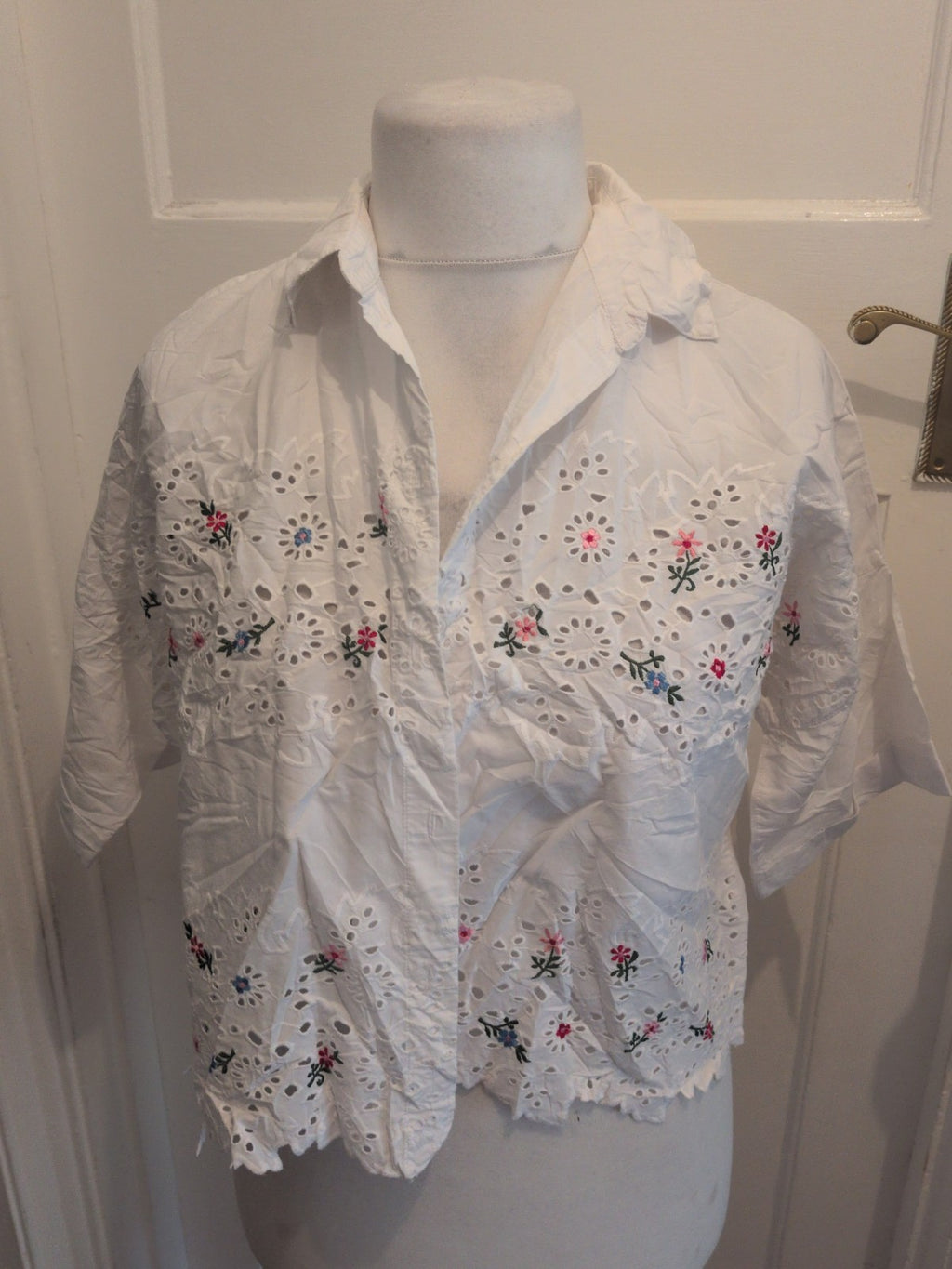 Topshop 10 White Floral Buttoned Blouse Short Sleeve