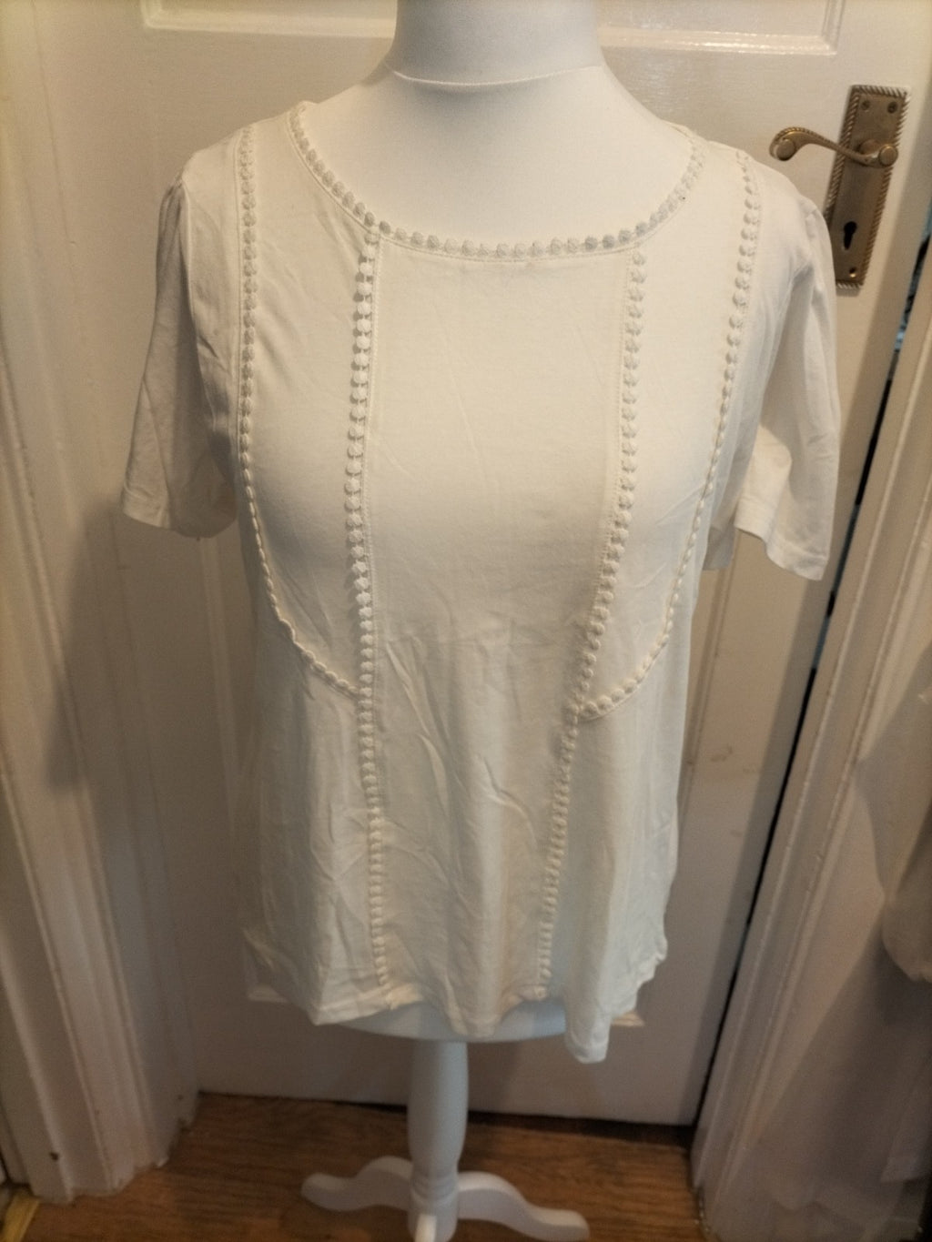 Ladies Sfera Basic Size Large Ivory Short Sleeved Blouse