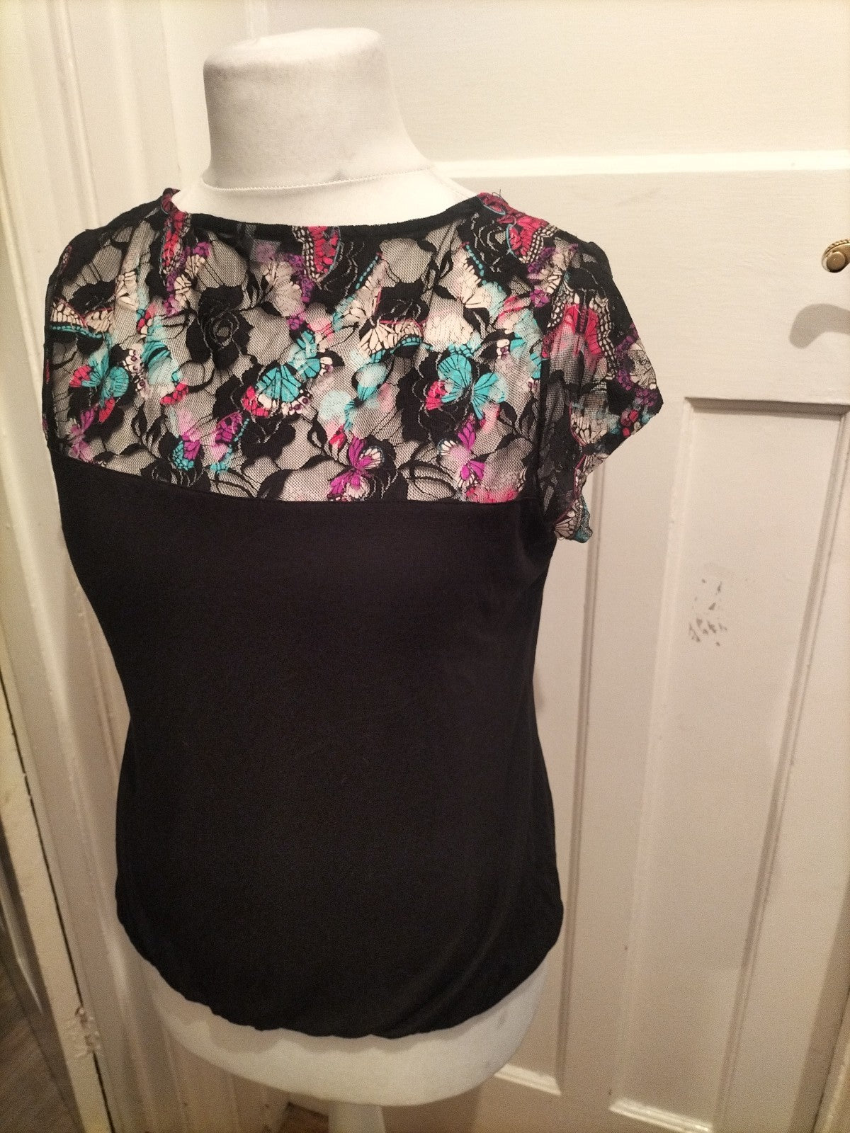 Ladies BHS 14 Black Short Cap Sleeved Floral Upper Blouse