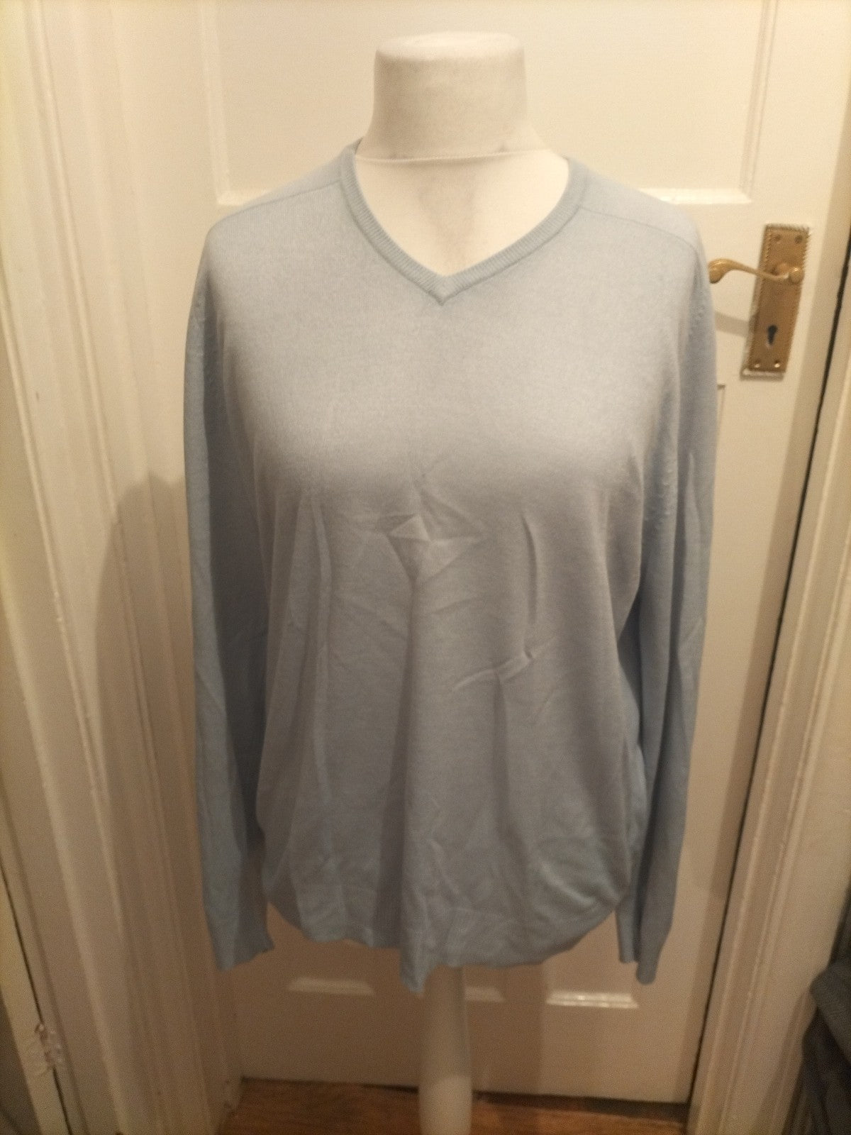 Mens Blue Harbour Size M Blue Pale V Neck Lightweight Jumper