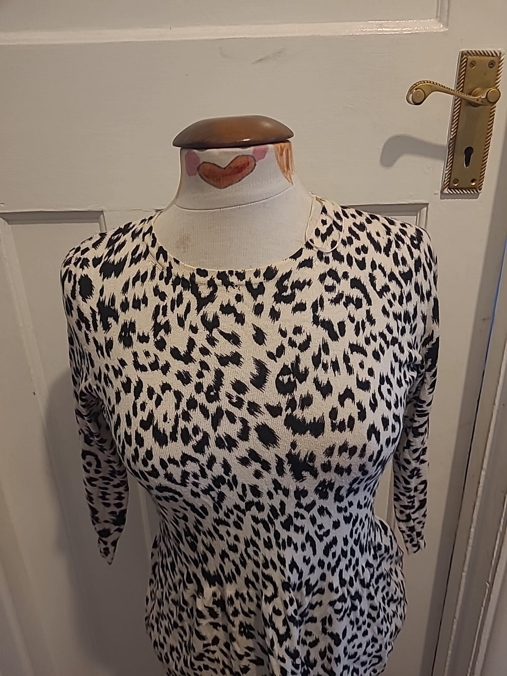 Ladies Marks And Spencer Size 8 Petite Black/Ivory Long Sleeved Lightweight...