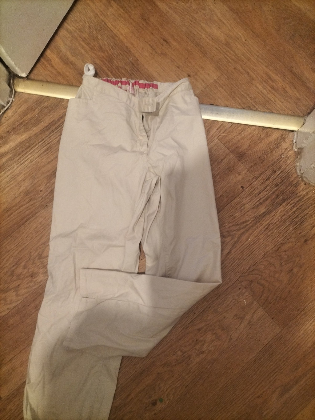 Ladies Liz Lange Maternity Size 6 Beige Trousers