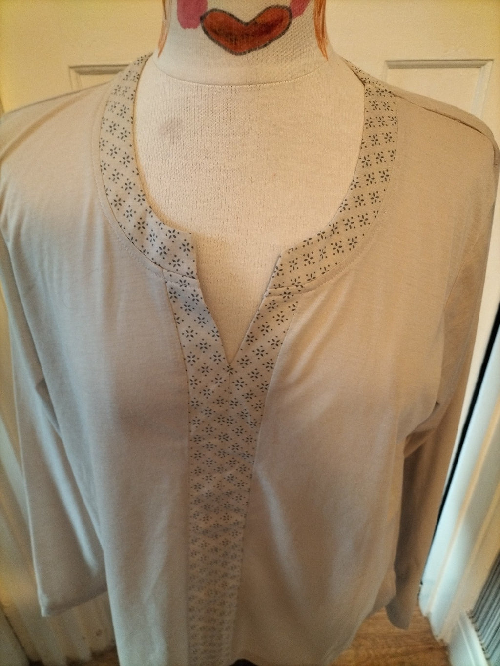 Ladies Be Lucky Size Large Beige Long Sleeved Blouse
